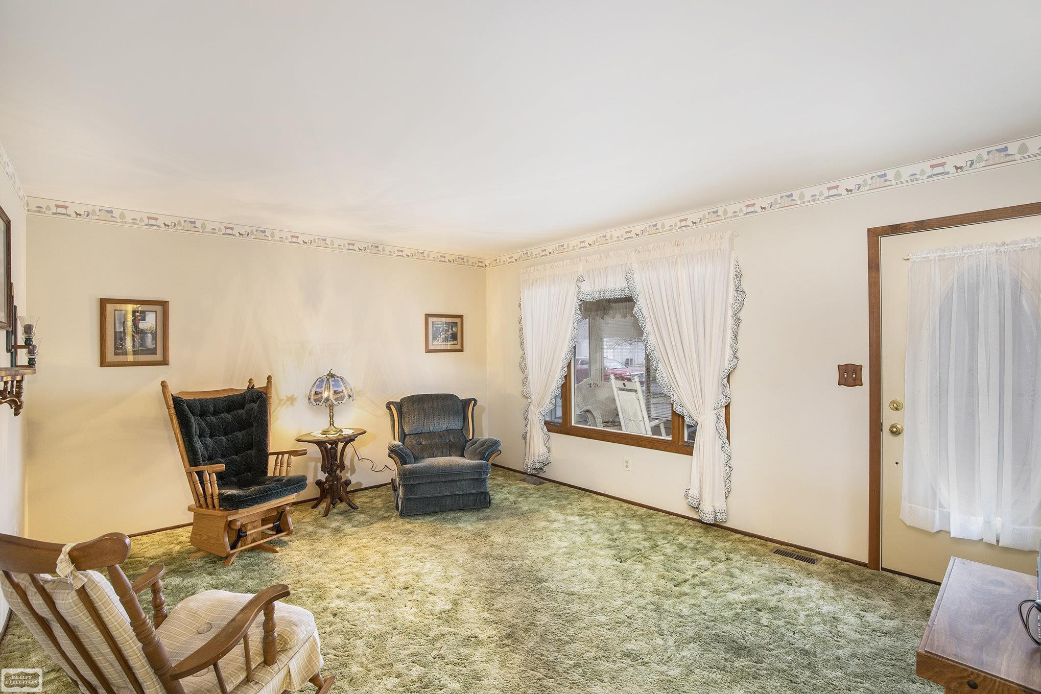 210 S Hunter Street, Capac, MI 48014 — Photo 13