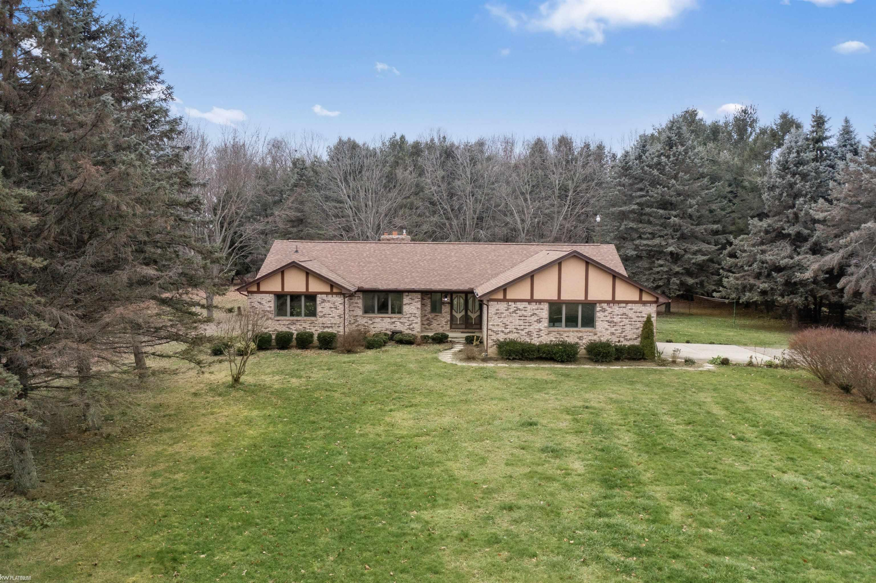 5771 Emmett Road, Emmett, MI 48022 — Photo 4