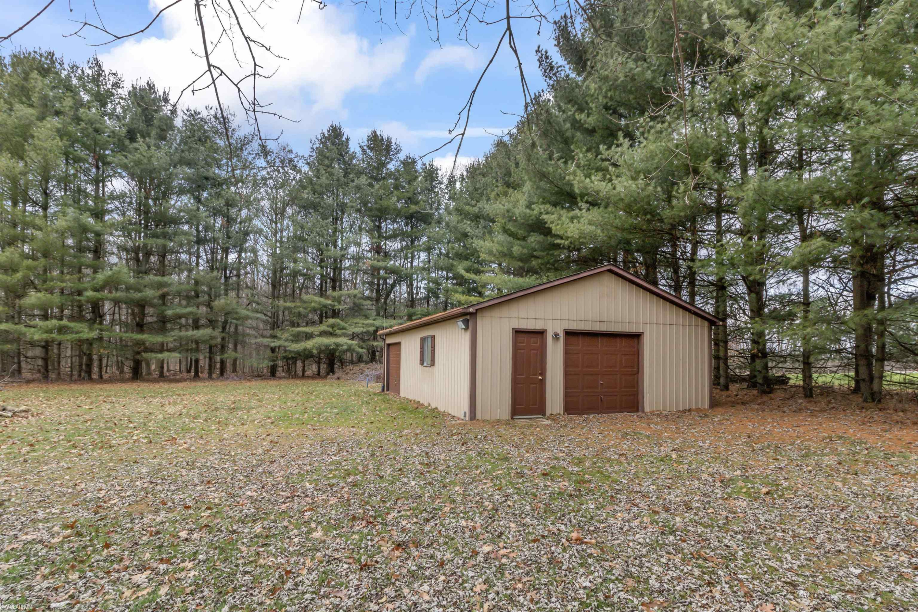 5771 Emmett Road, Emmett, MI 48022 — Photo 38