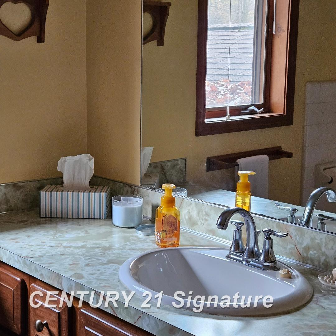 13540 Lakefield Road, Hemlock, MI 48626 — Photo 18