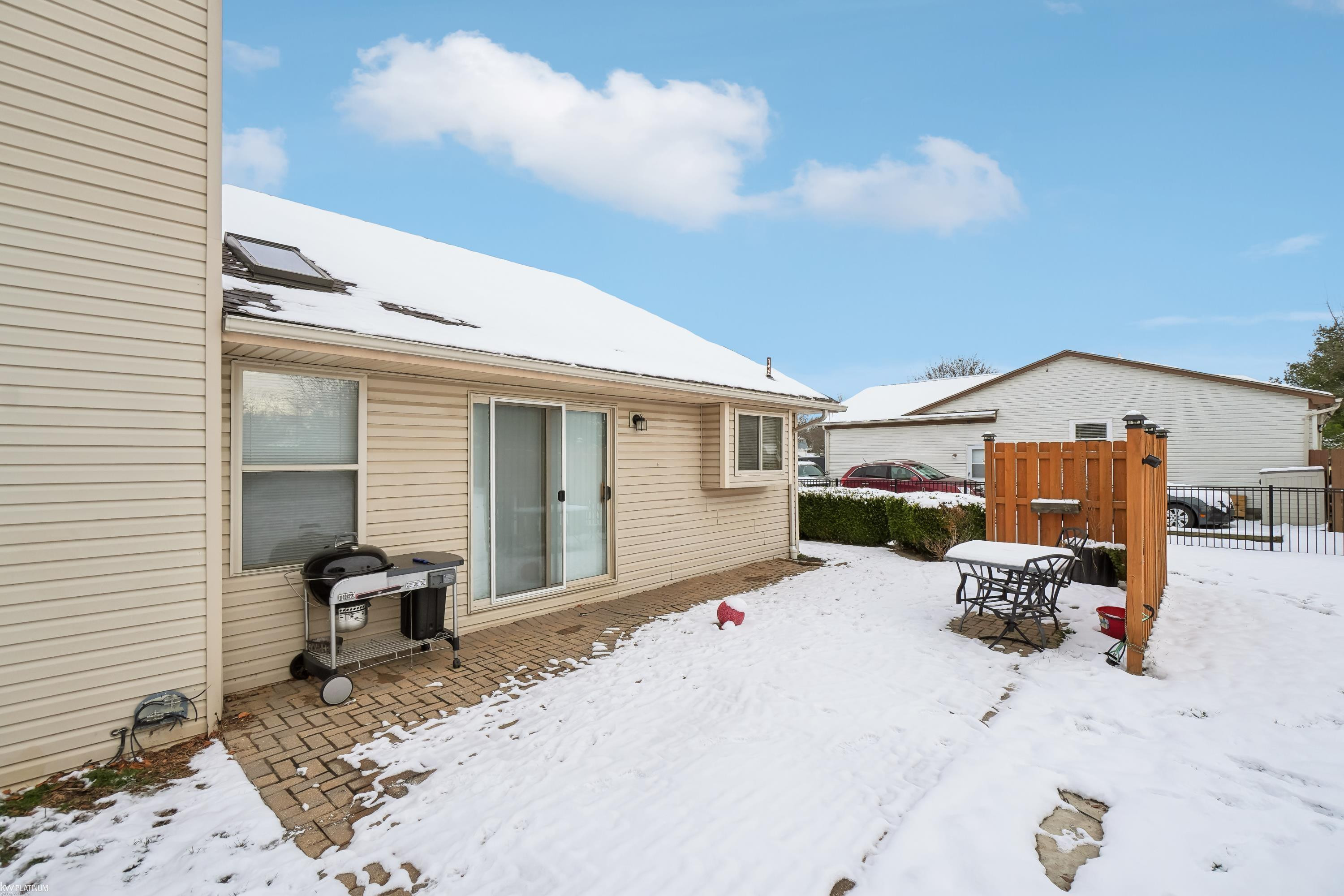 562 Allison Drive, Almont, MI 48003 — Photo 2