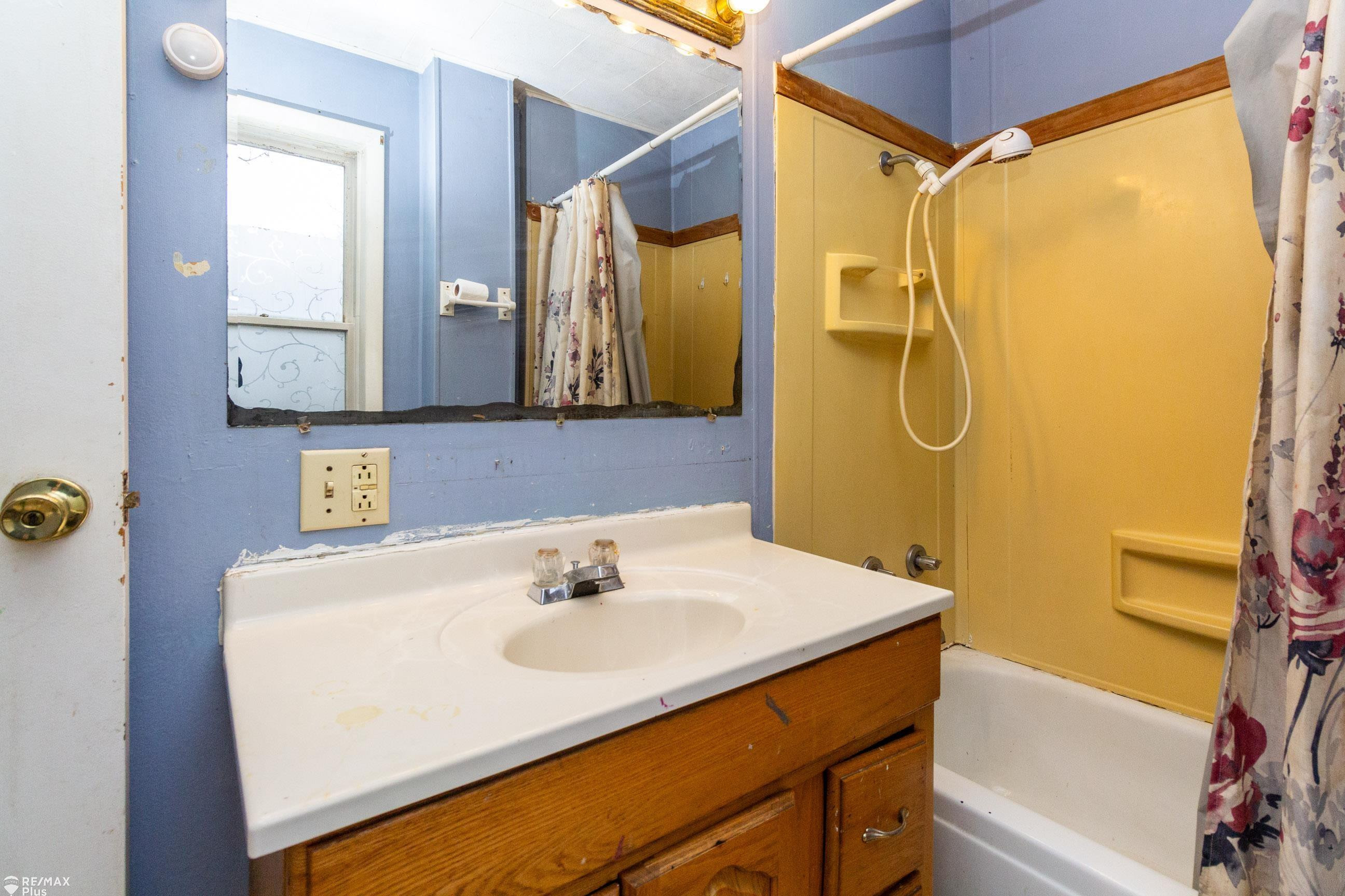 405 N Main Street, Imlay City, MI 48444 — Photo 20