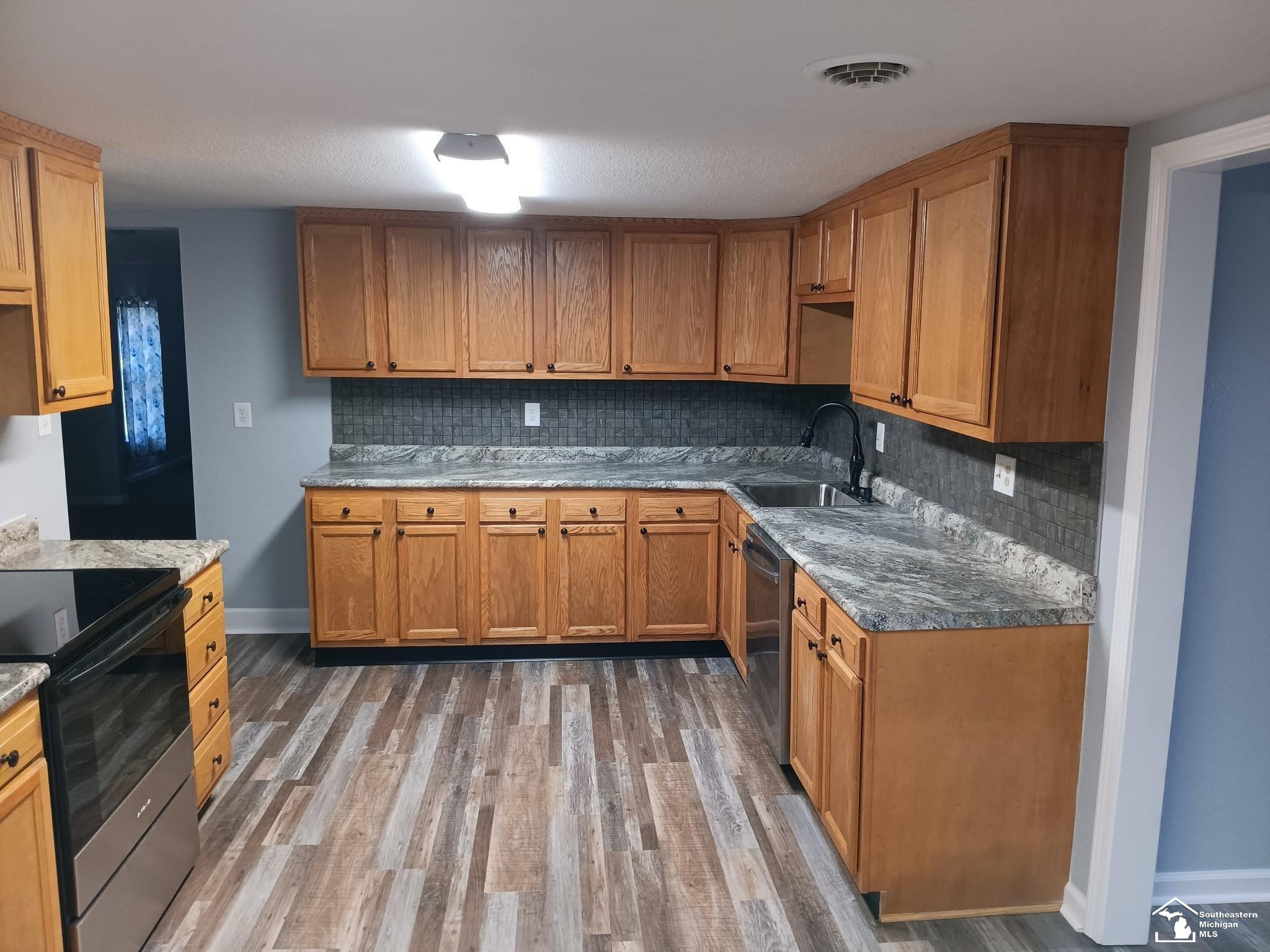 4171 Woodland Avenue, Manitou Beach, MI 49253 — Photo 11