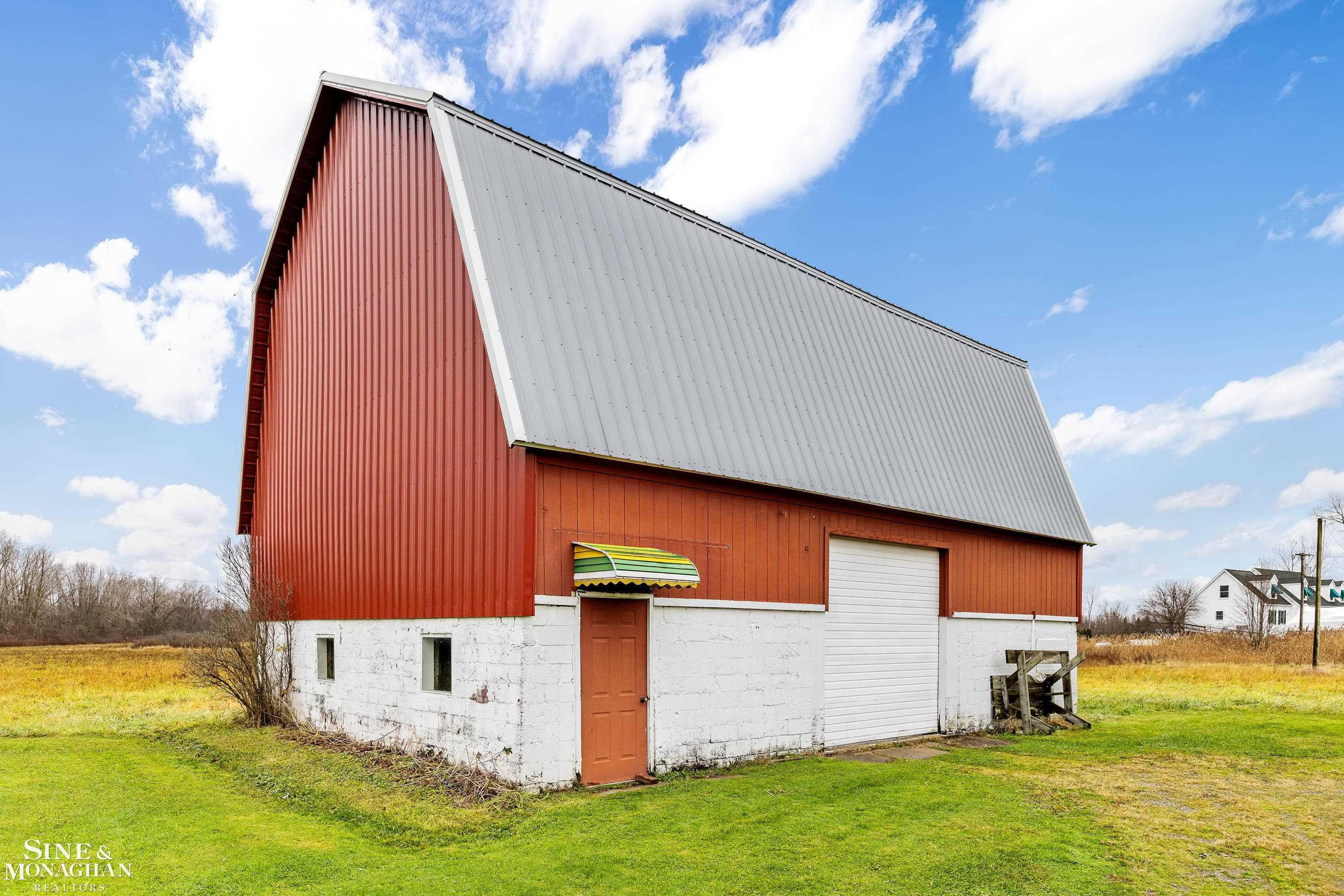 5238 Booth Rd Road, MI — Photo 48