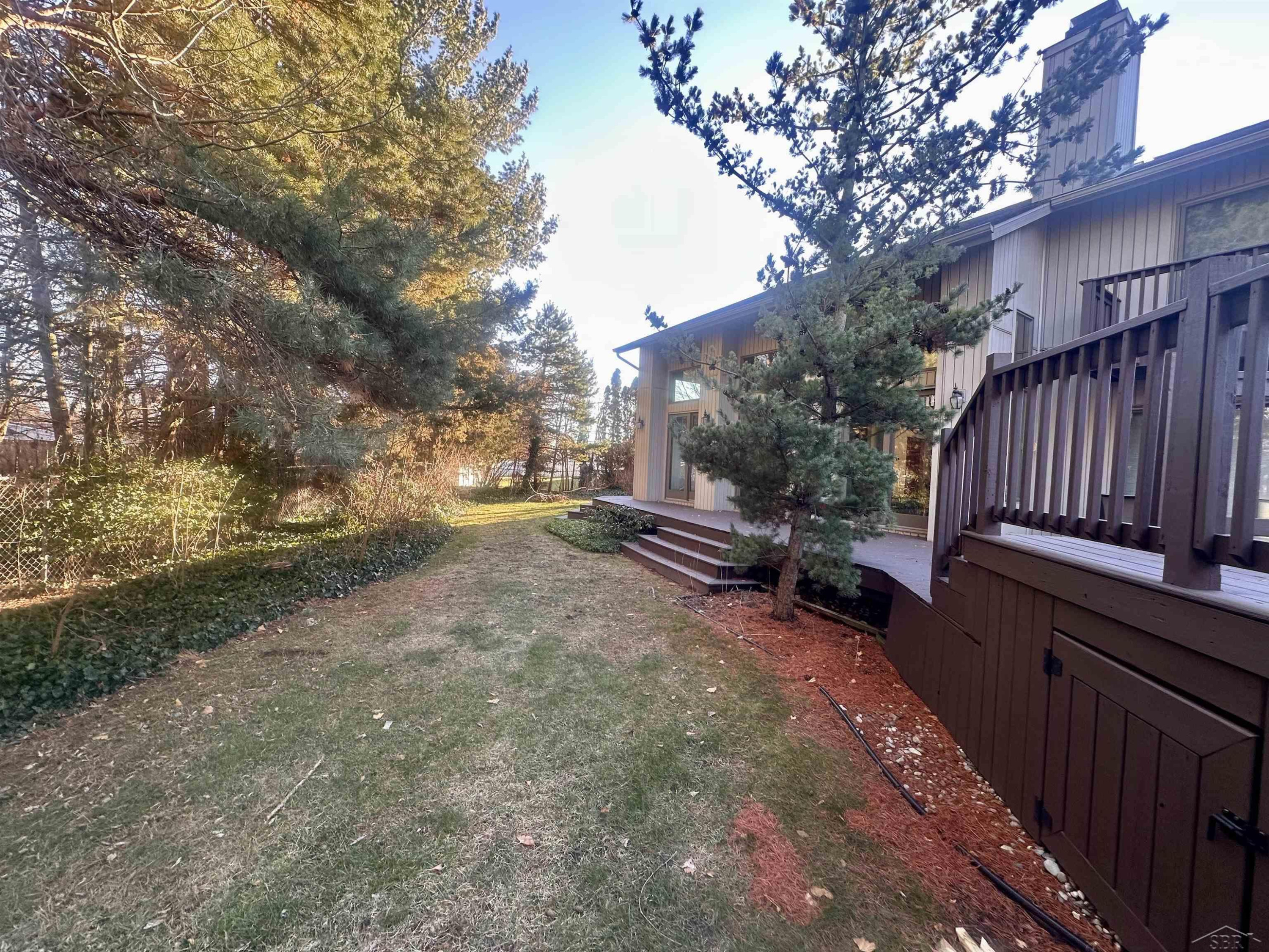 303 Ireland Street, Auburn, MI 48611 — Photo 45
