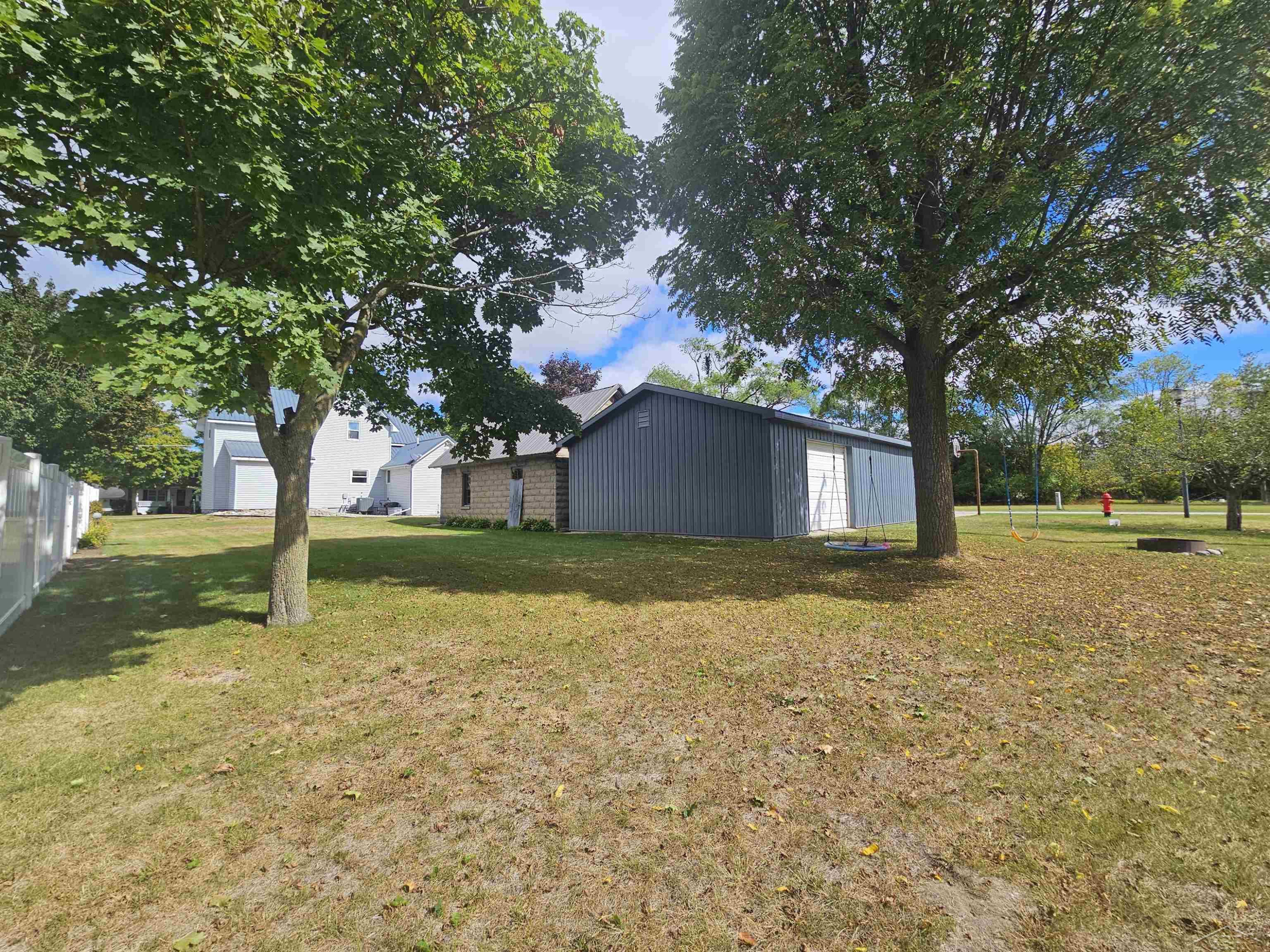 586 E Sebewaing Street, Sebewaing, MI 48759 — Photo 4