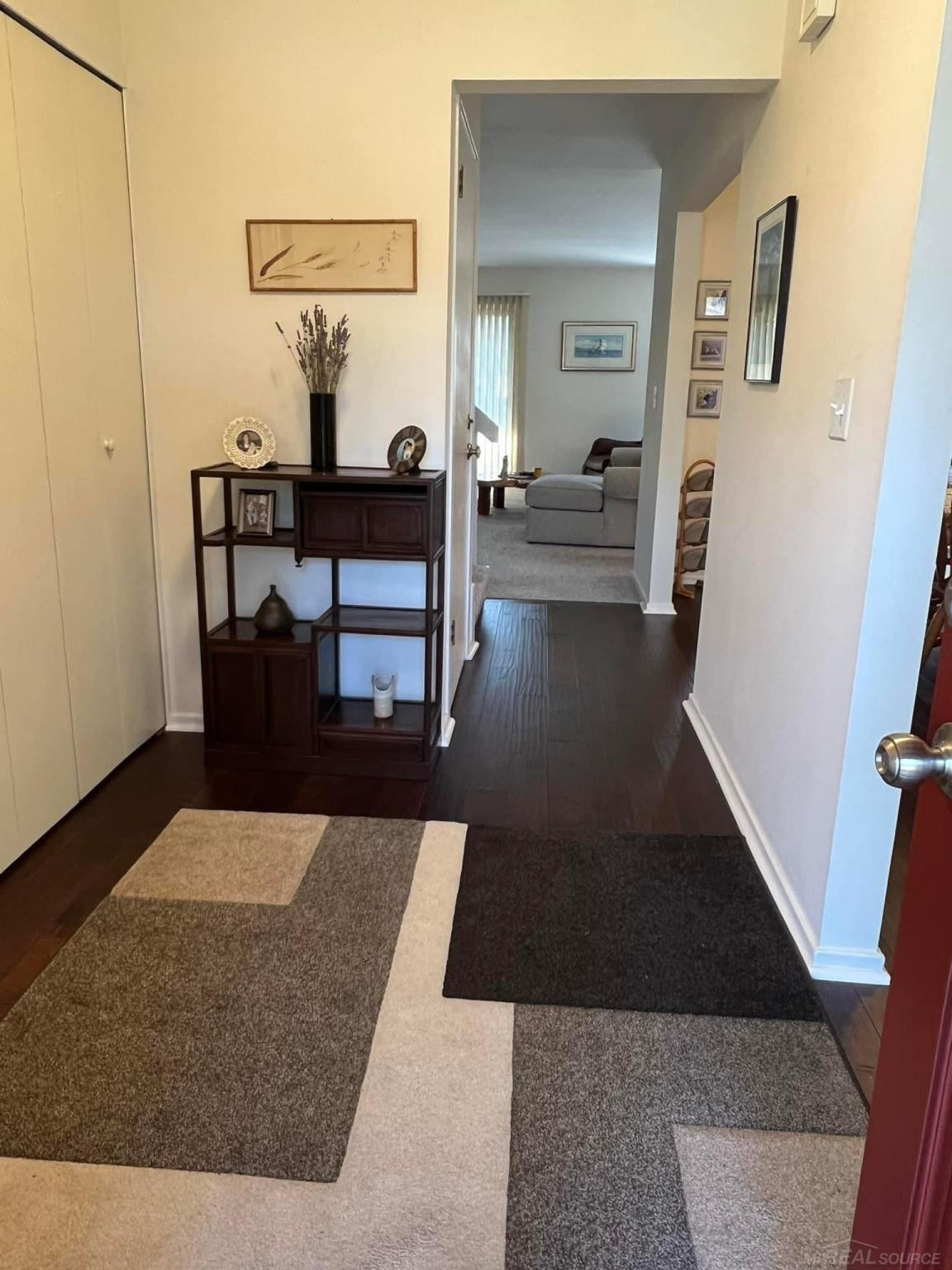 1002 Greenhills Drive, Ann Arbor, MI 48105 — Photo 3