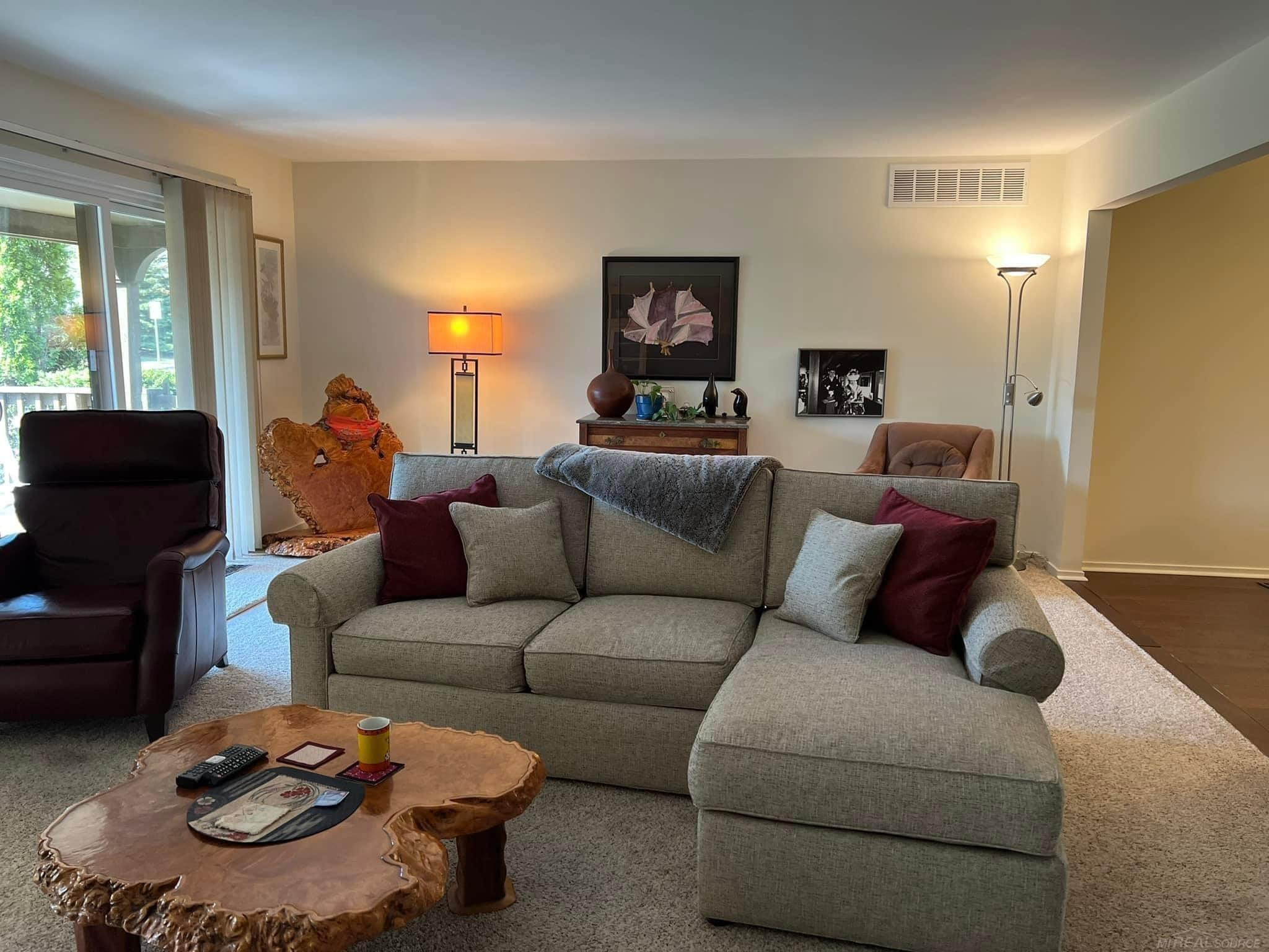 1002 Greenhills Drive, Ann Arbor, MI 48105 — Photo 9