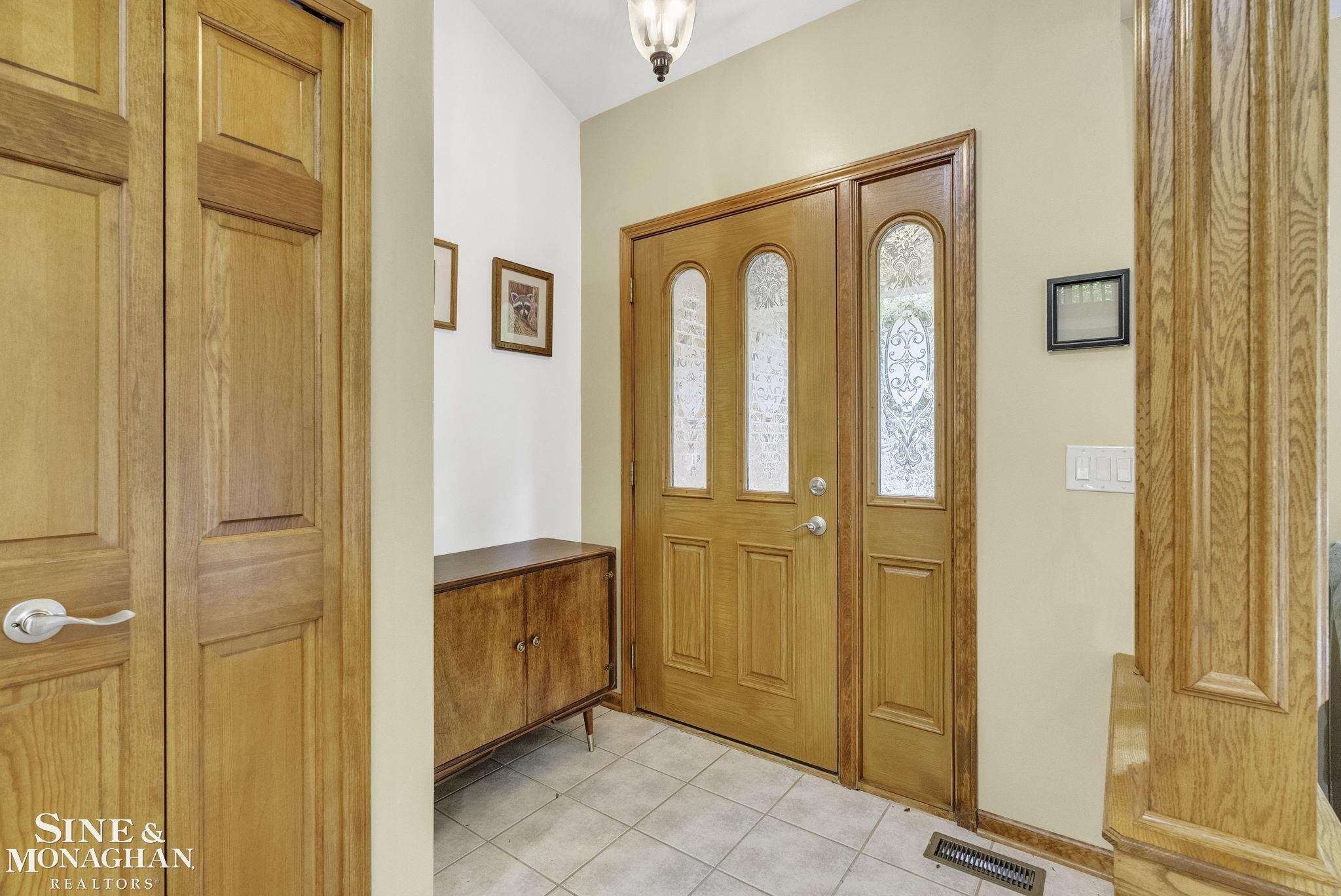 5401 Clear Lake Road, North Branch, MI 48461 — Photo 10