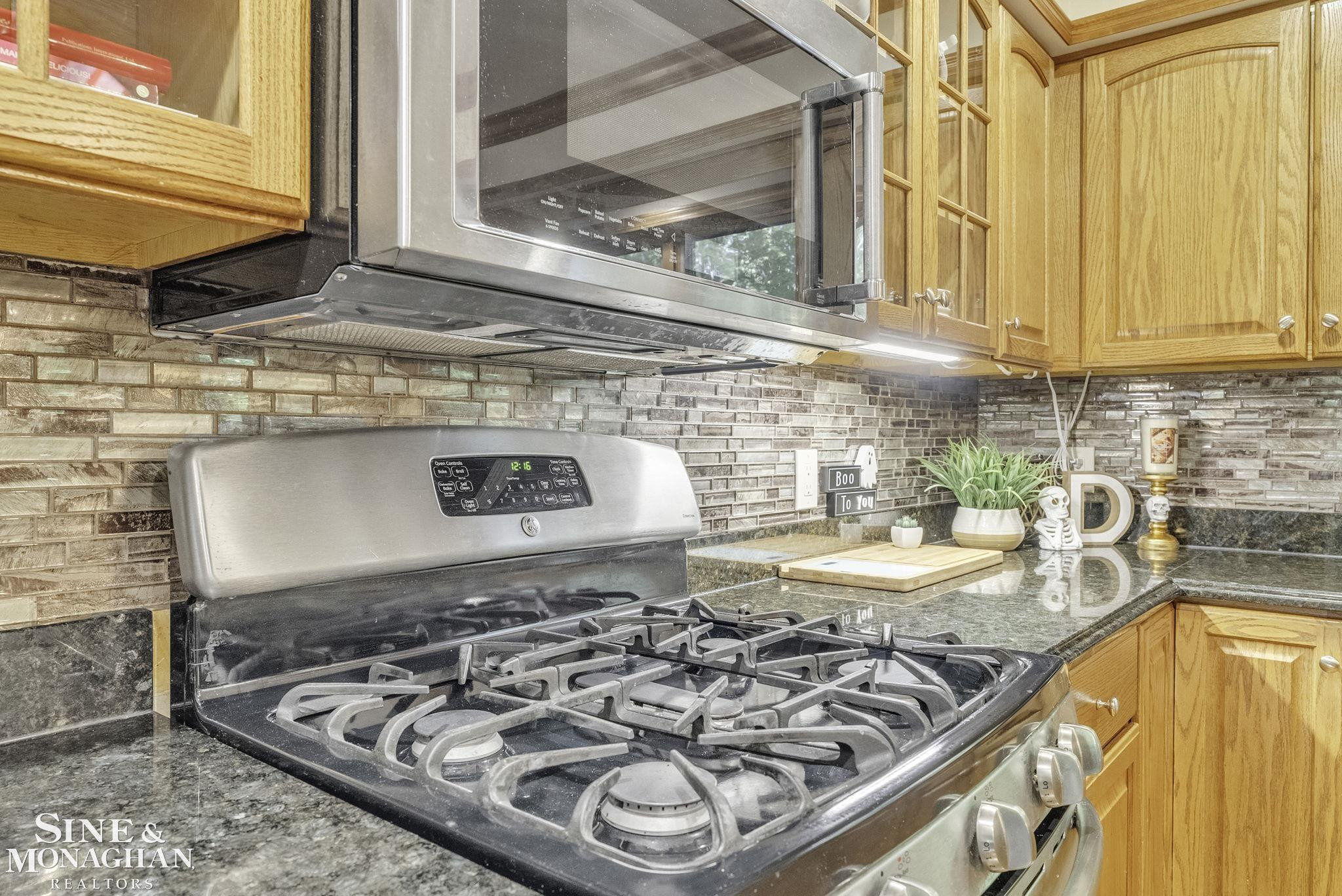 5401 Clear Lake Road, North Branch, MI 48461 — Photo 21