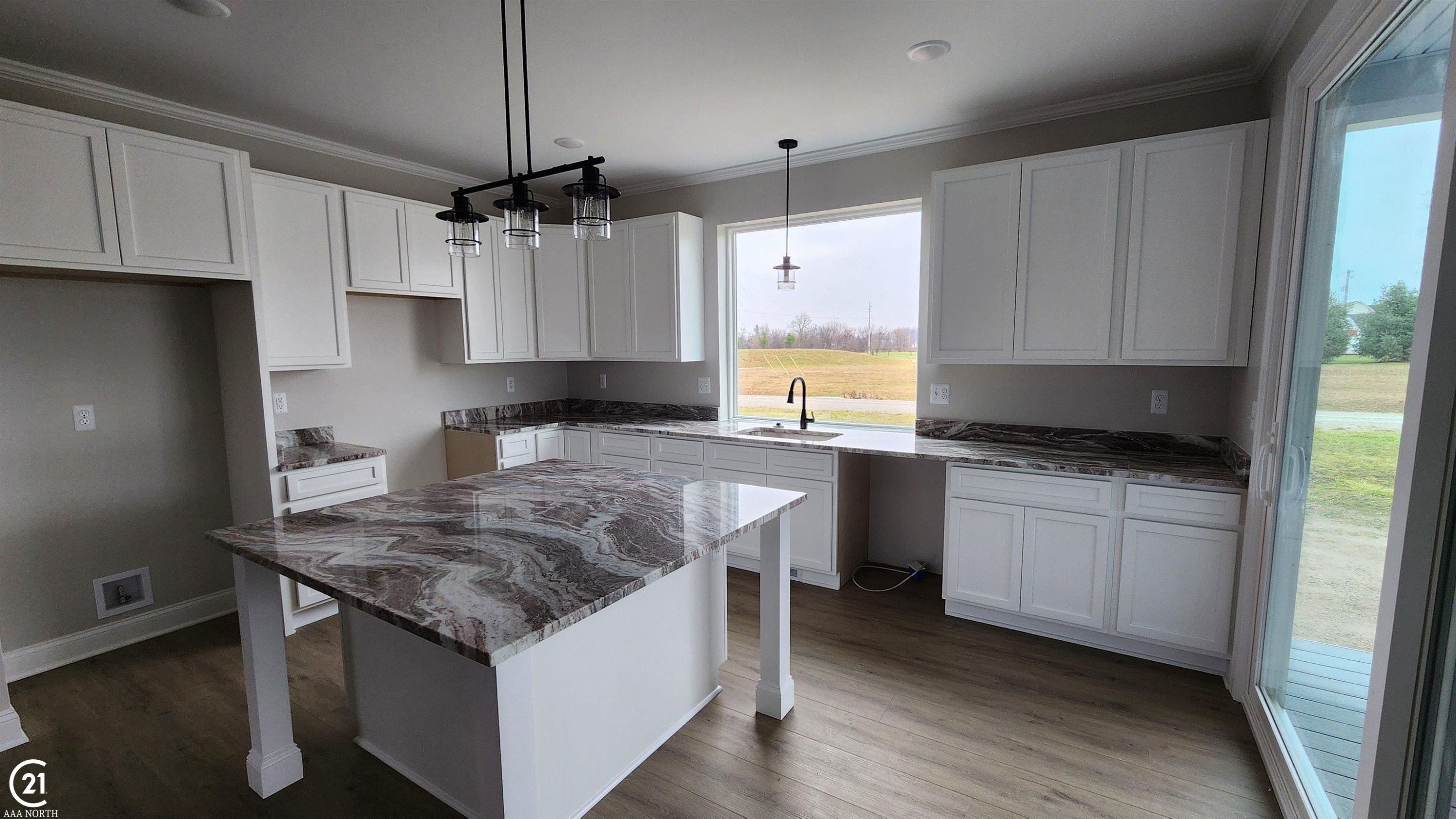 7774 Drakeshire Boulevard, Almont, MI 48003 — Photo 9
