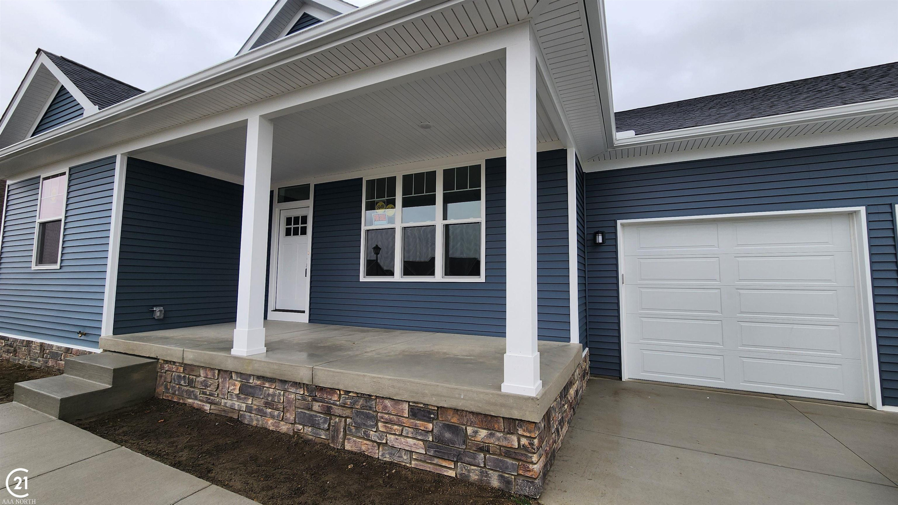 7774 Drakeshire Boulevard, Almont, MI 48003 — Photo 32