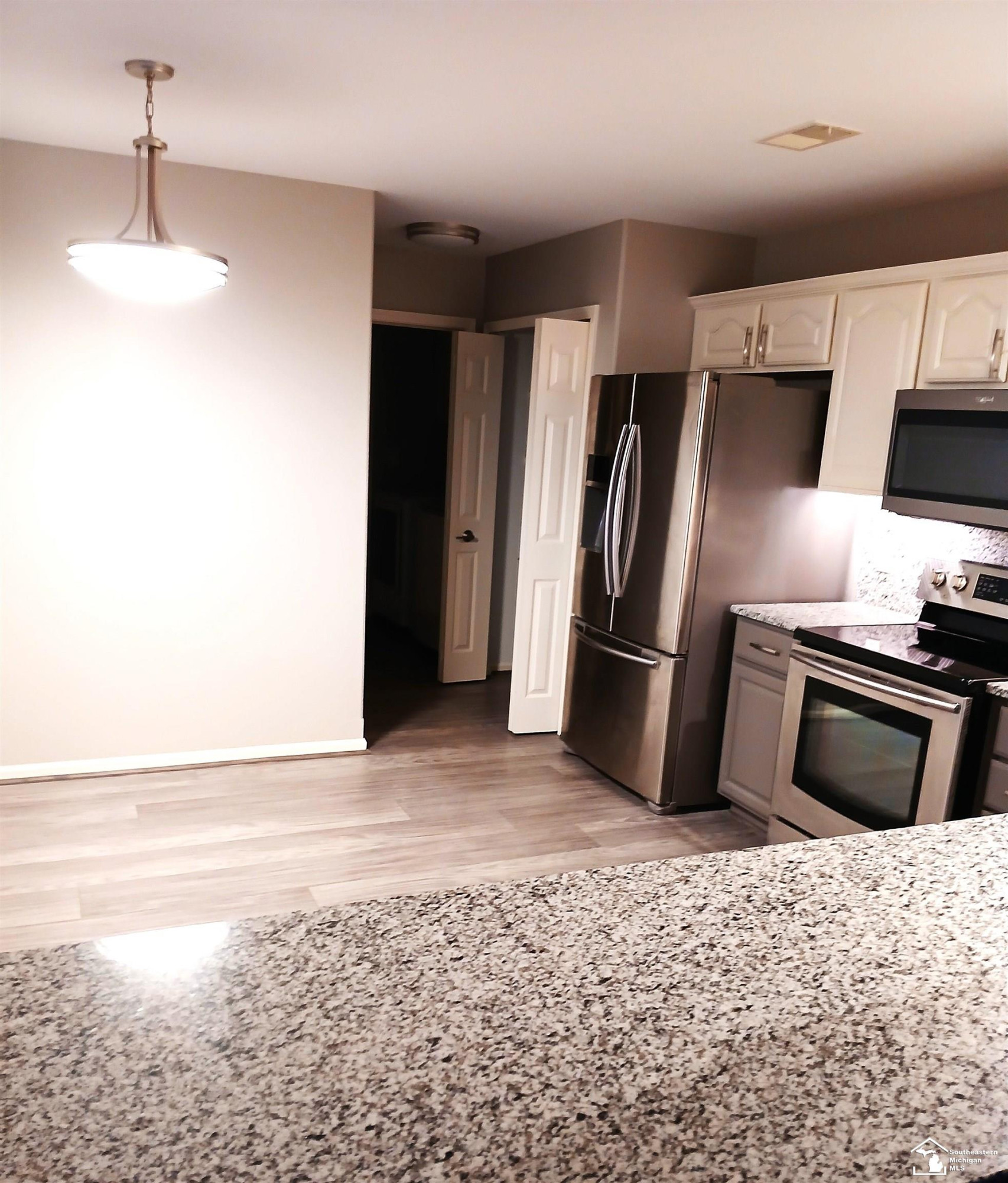 2453 Sutton Drive, Temperance, MI 48182 — Photo 13