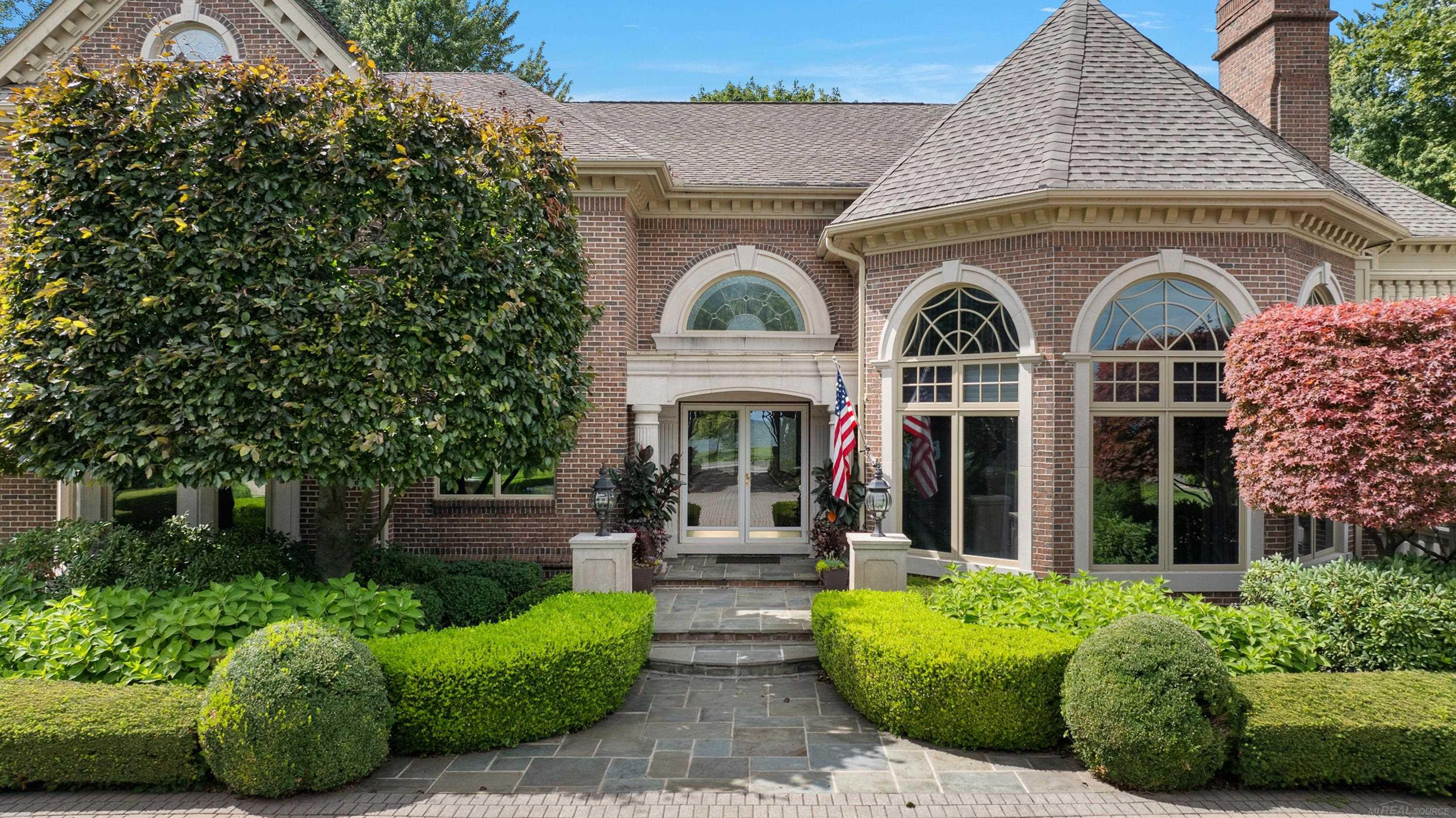 555 Lake Shore Road, Grosse Pointe Shores, MI 48236 — Photo 2