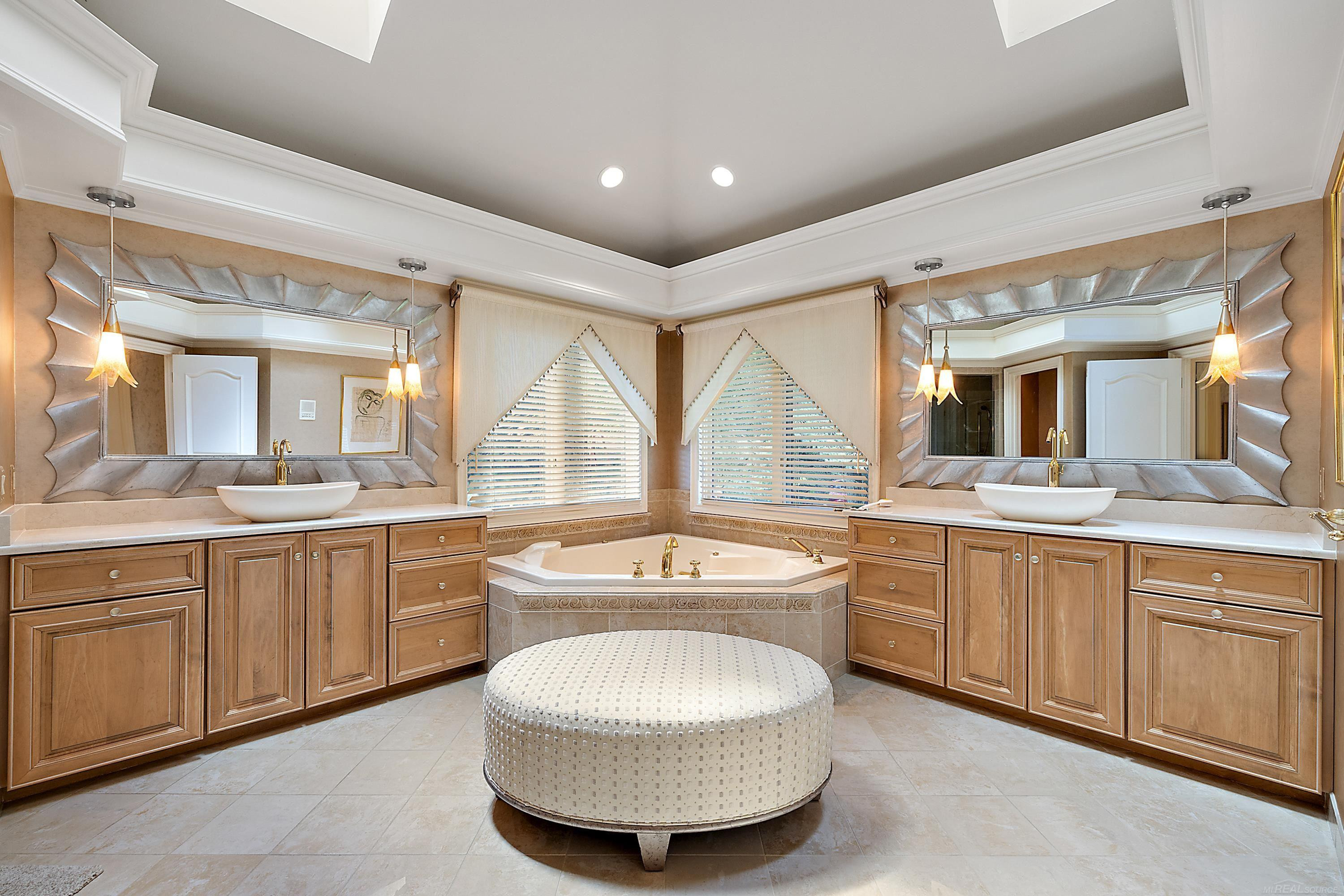 555 Lake Shore Road, Grosse Pointe Shores, MI 48236 — Photo 38