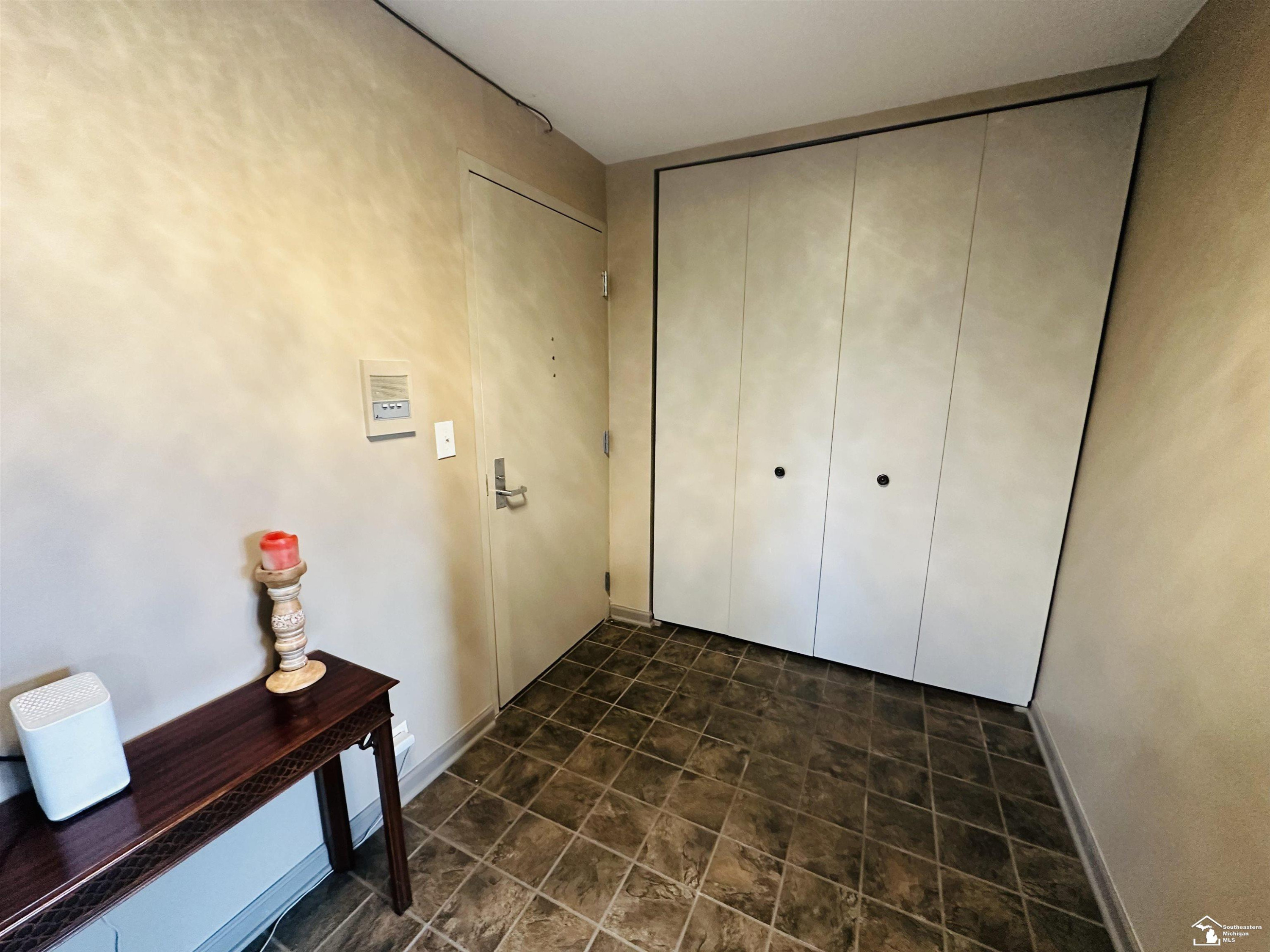 22700 Garrison #502 Street, 502, Dearborn, MI 48124 — Photo 3