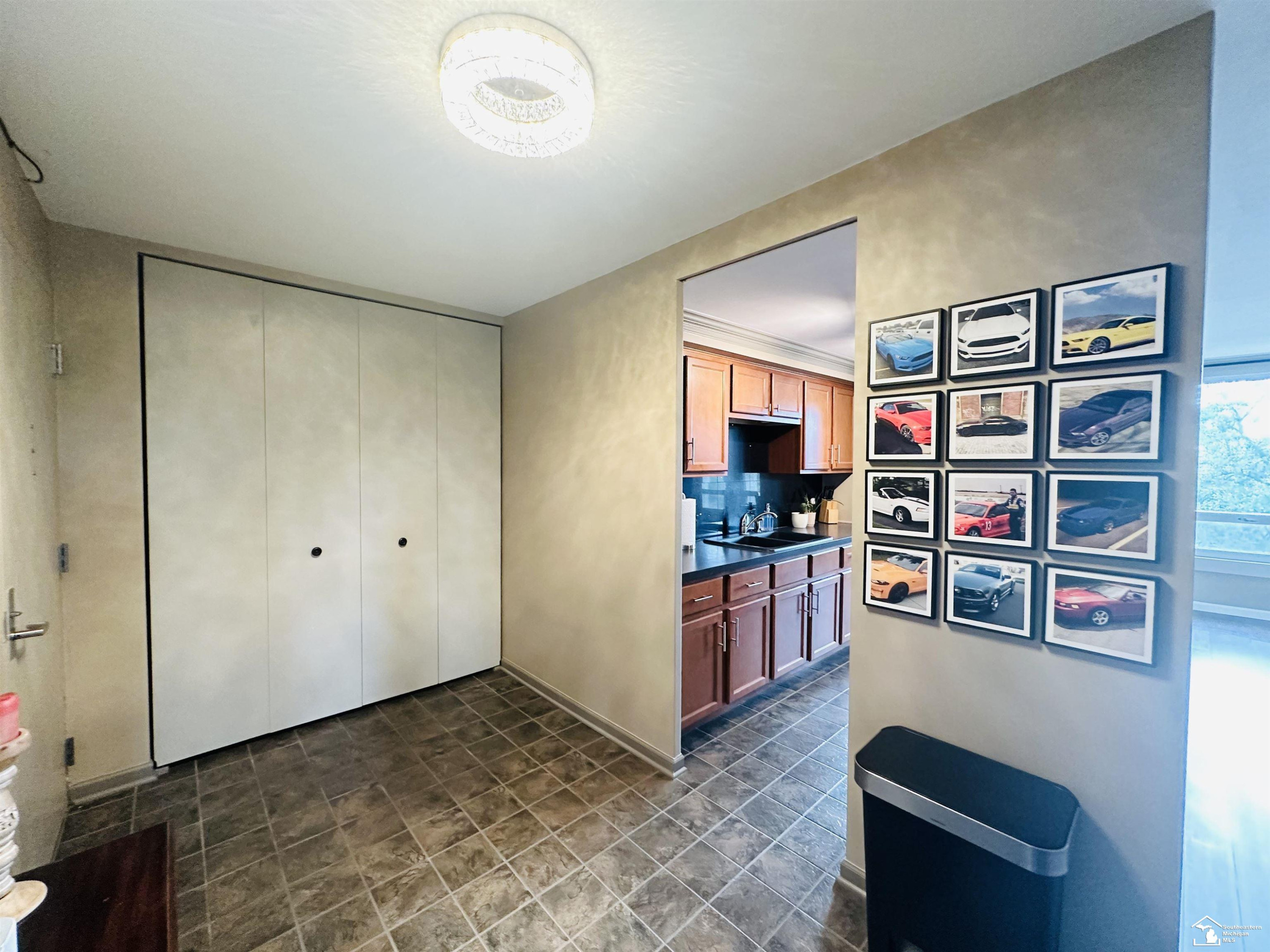22700 Garrison #502 Street, 502, Dearborn, MI 48124 — Photo 4