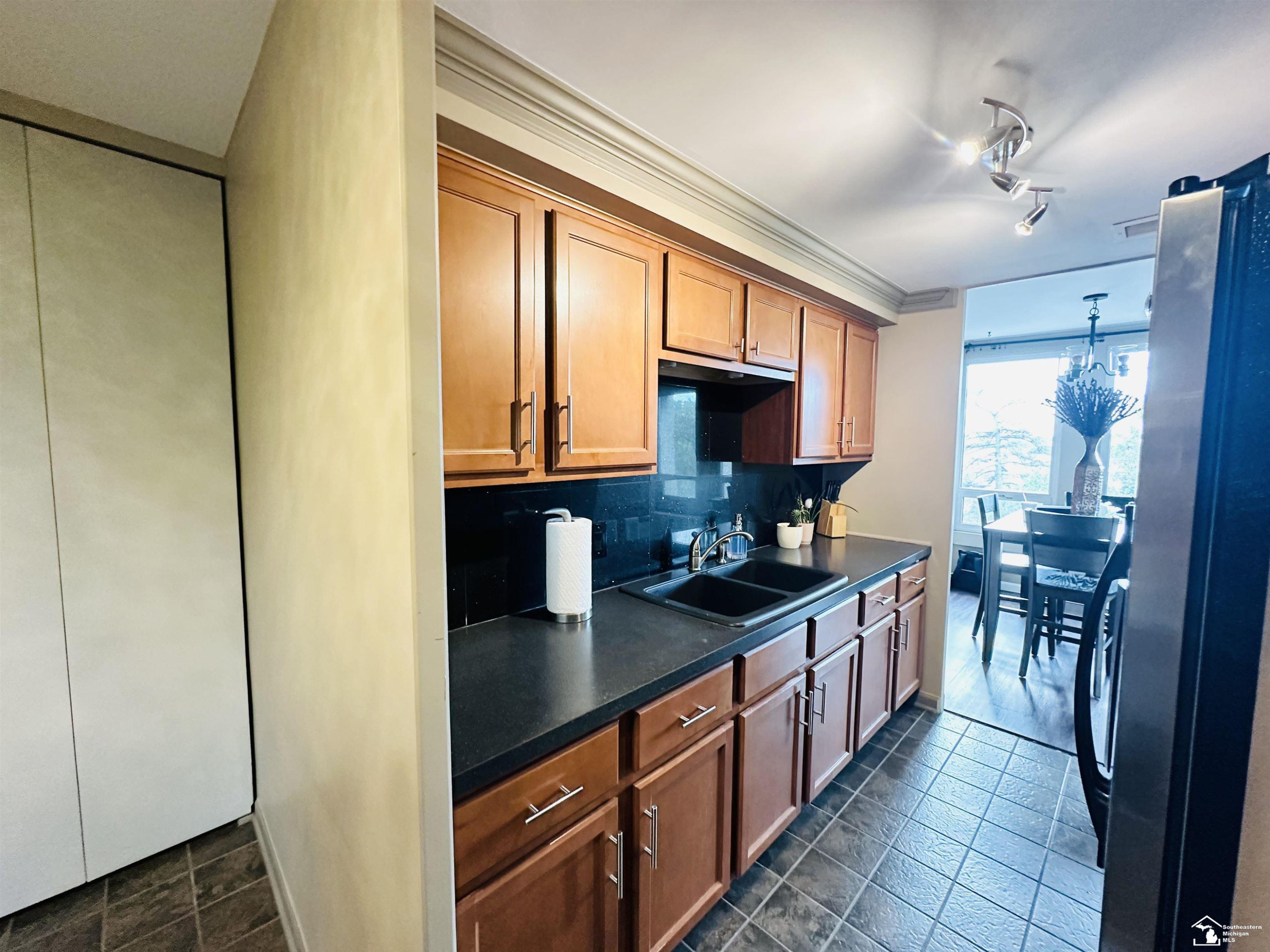22700 Garrison #502 Street, 502, Dearborn, MI 48124 — Photo 5