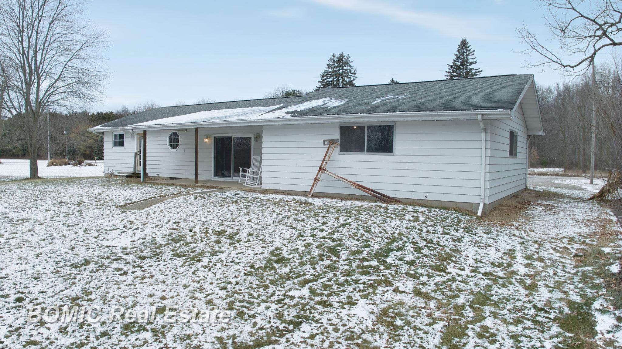 13355 S Seymour Road, Montrose, MI 48457 — Photo 33