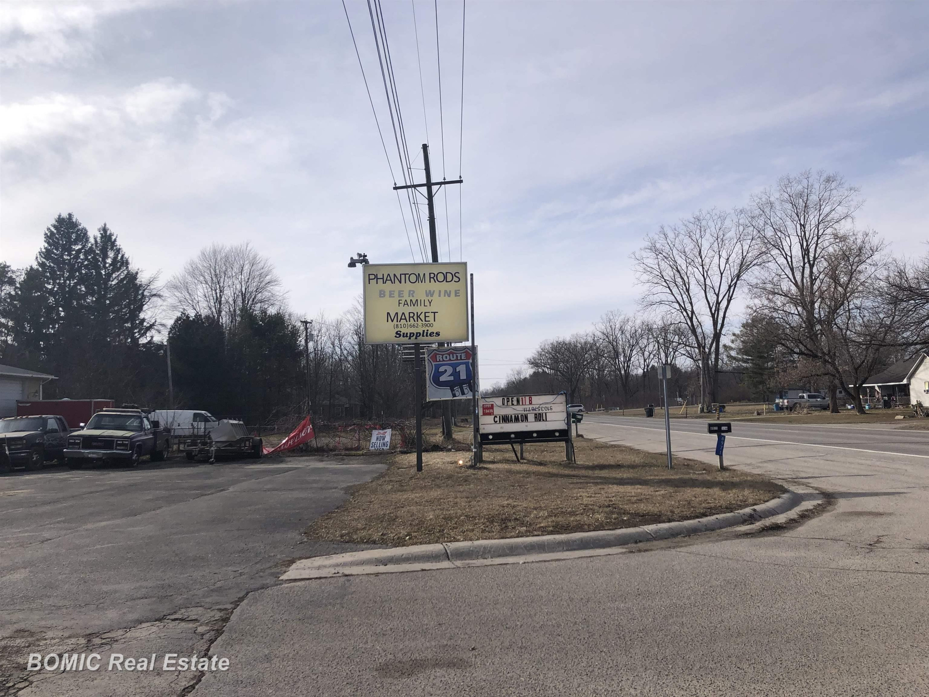 6971 Lapeer Road, Kimball, MI — Photo 11