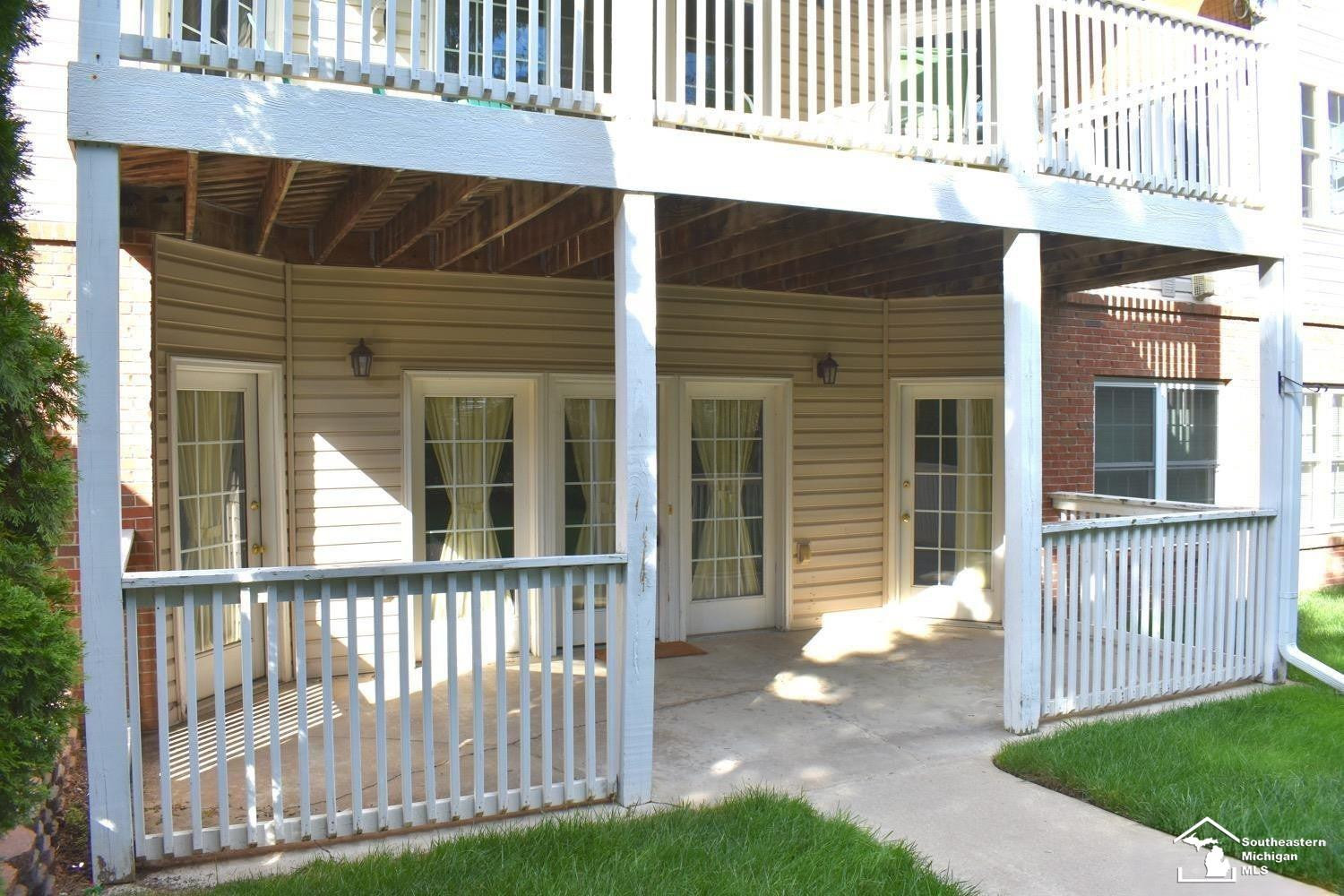 Cherry Lane Condominiums