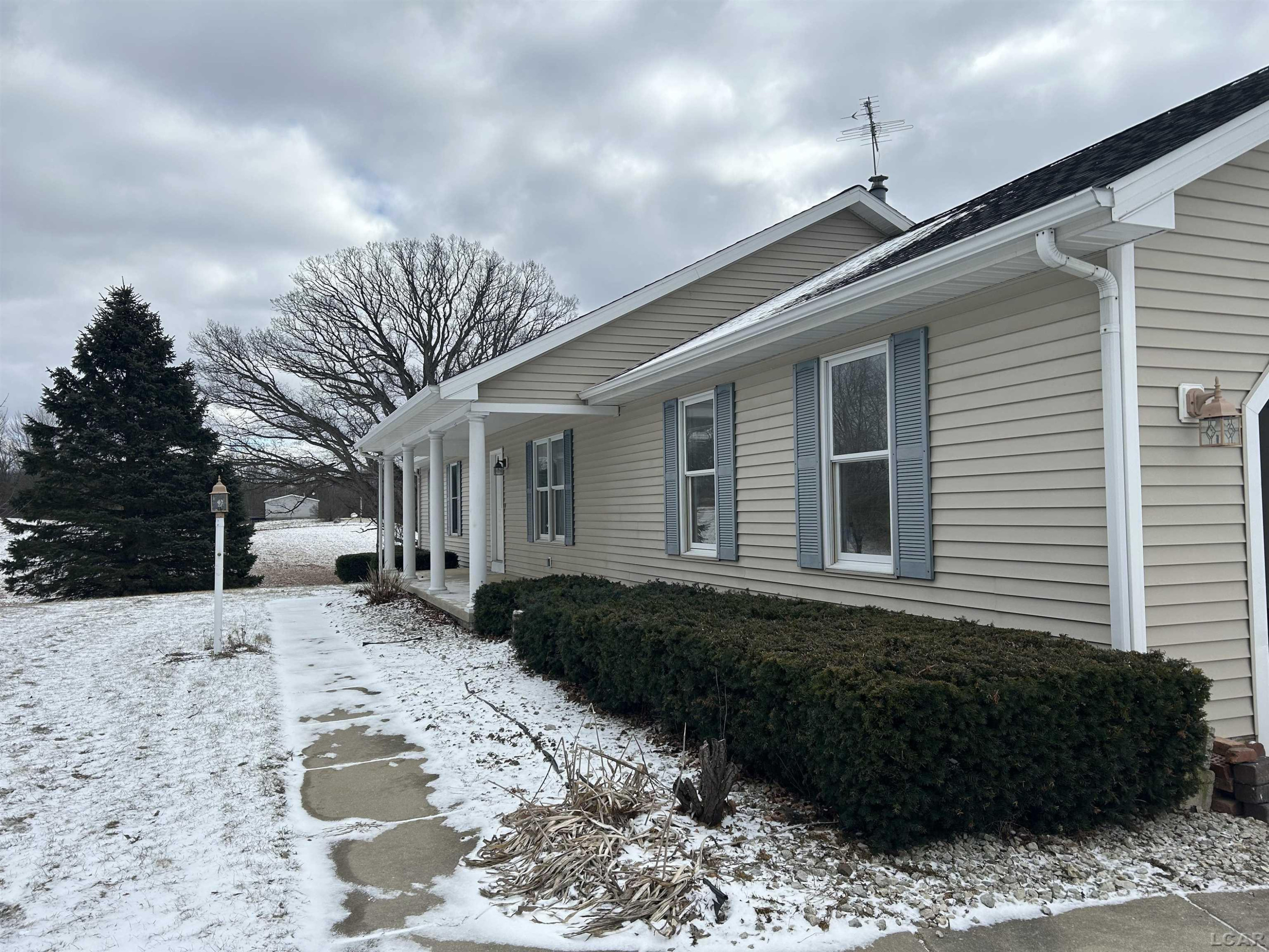 12533 US 223, Manitou Beach, MI 49253 — Photo 5