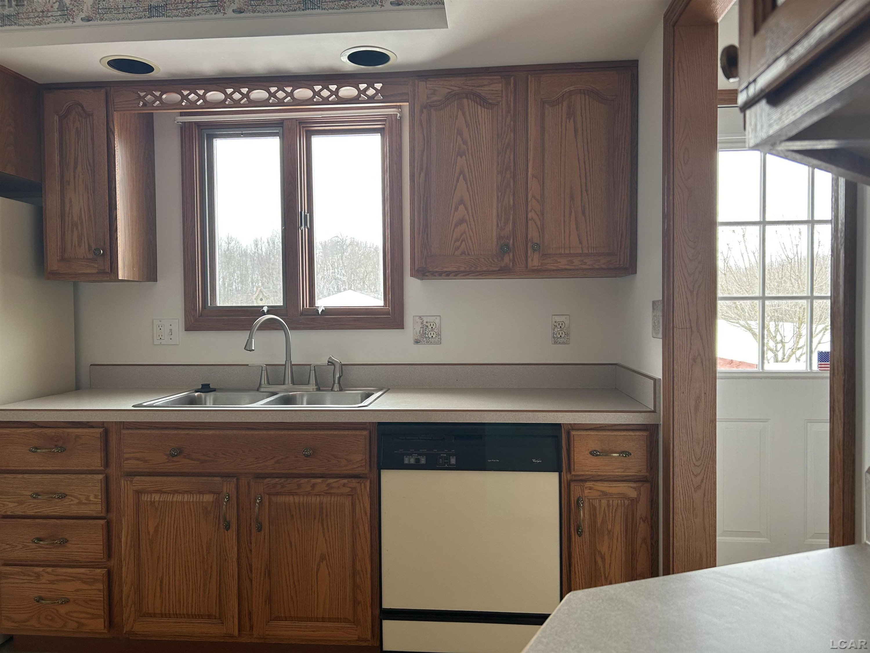 12533 US 223, Manitou Beach, MI 49253 — Photo 9
