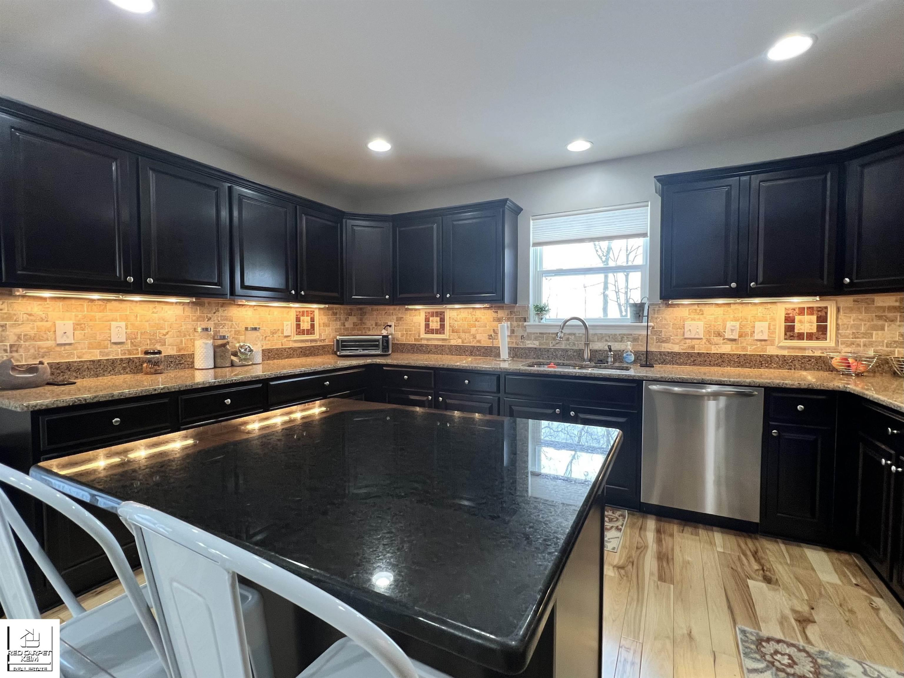 8333 Oak Ridge Drive, MI — Photo 5