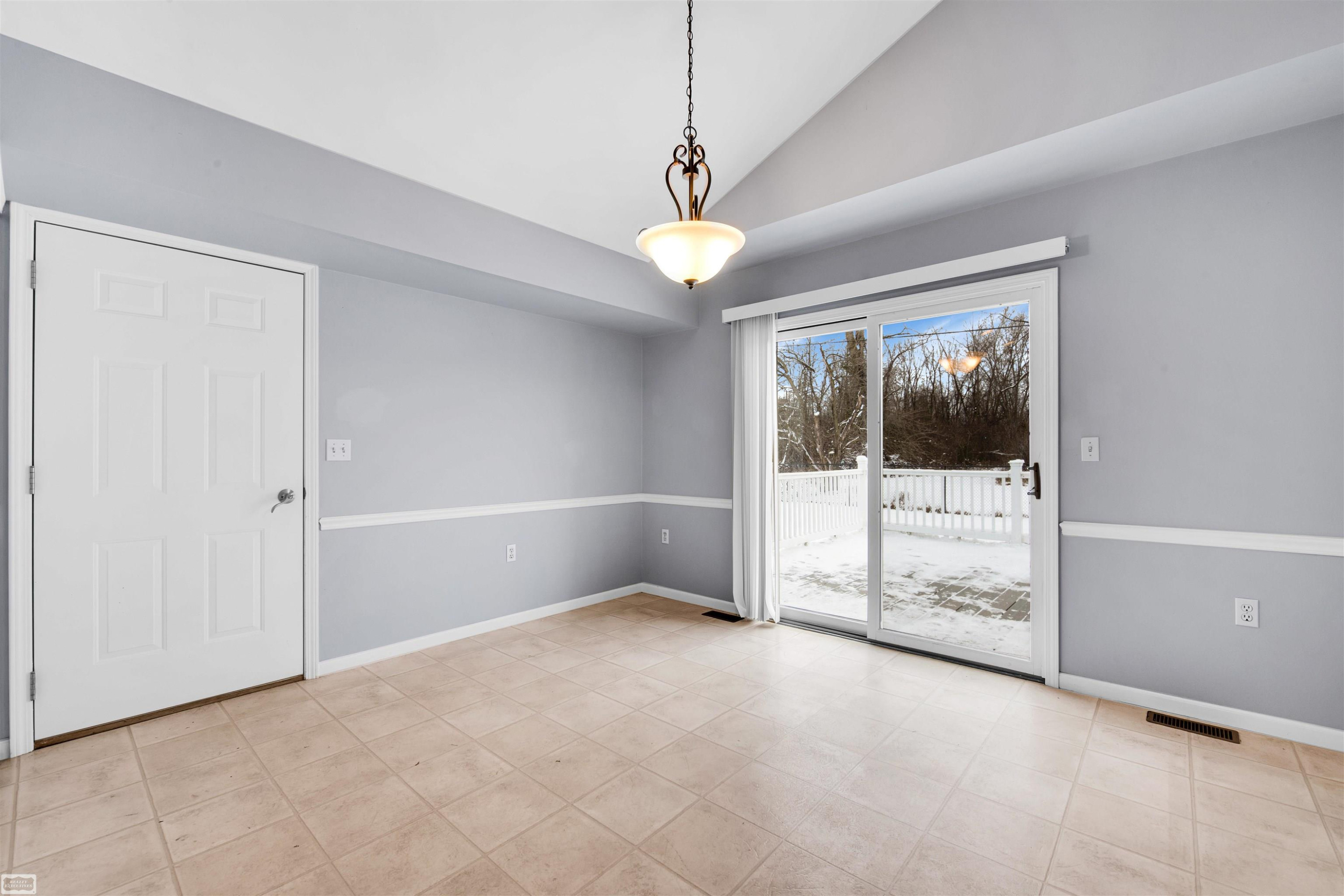 505 S Main Street, Capac, MI 48014 — Photo 18