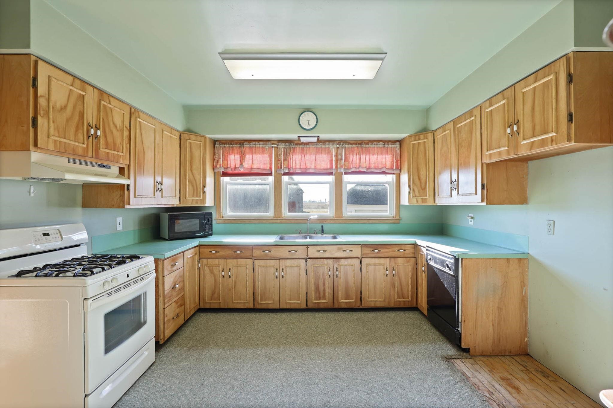 12888 Holland Road, Frankenmuth, MI 48734 — Photo 13