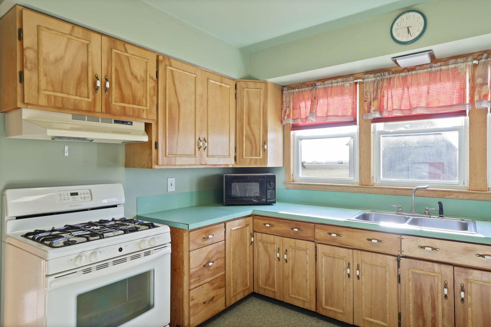 12888 Holland Road, Frankenmuth, MI 48734 — Photo 14