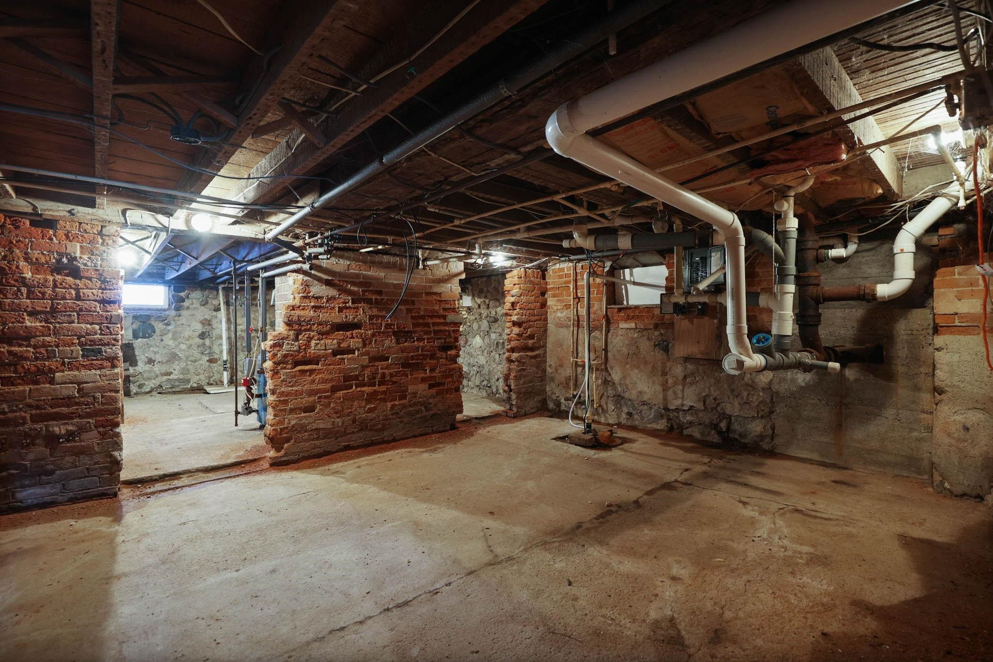 12888 Holland Road, Frankenmuth, MI 48734 — Photo 35