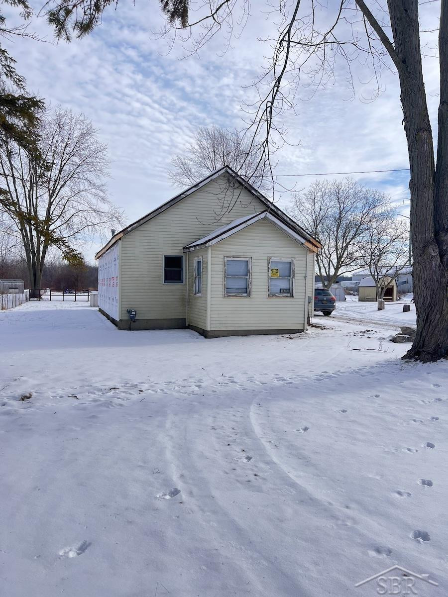 2681 S Center Road, Saginaw, MI 48609 — front exterior