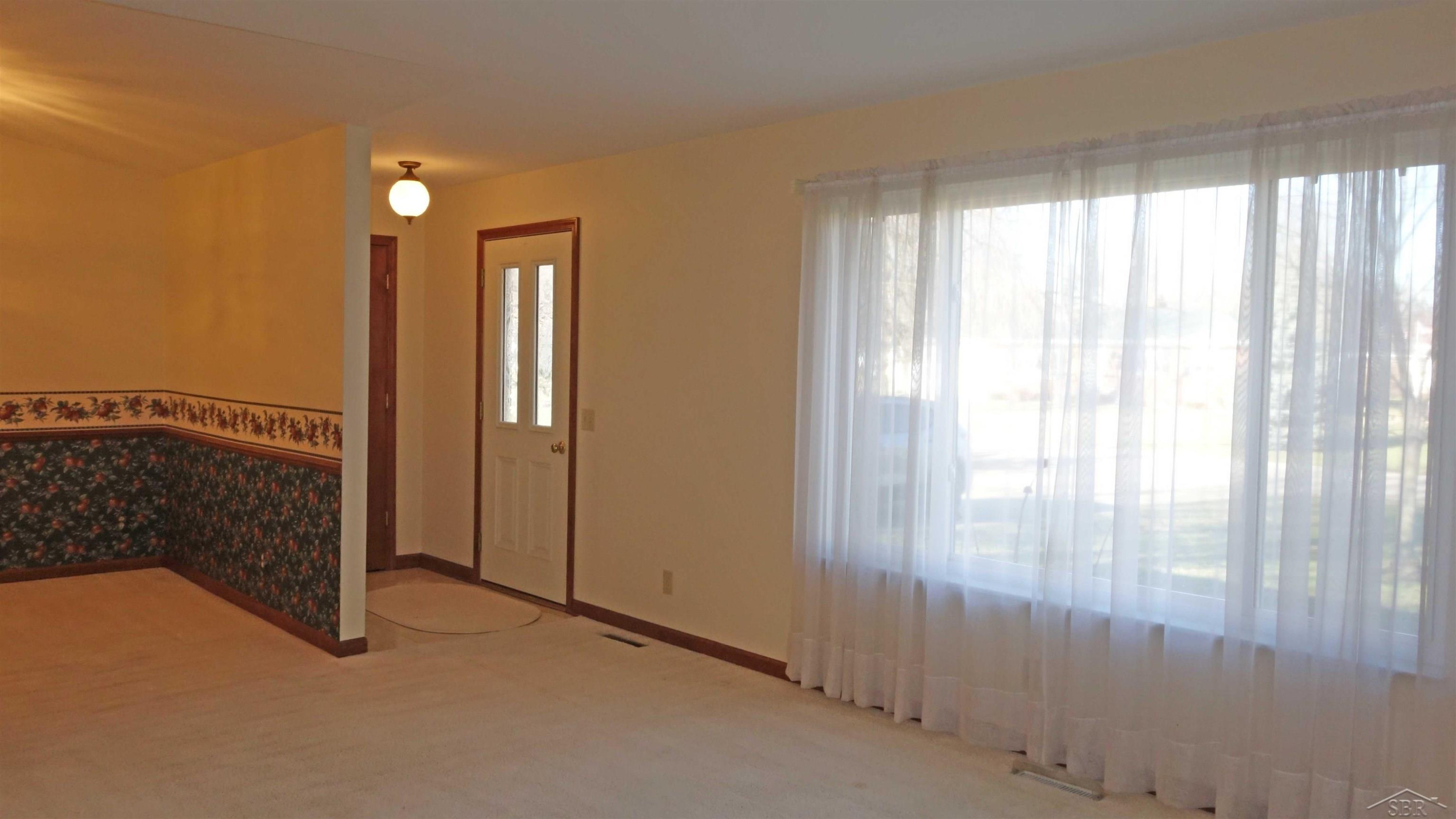 810 Sunflower Drive, Chesaning, MI 48616 — Photo 15