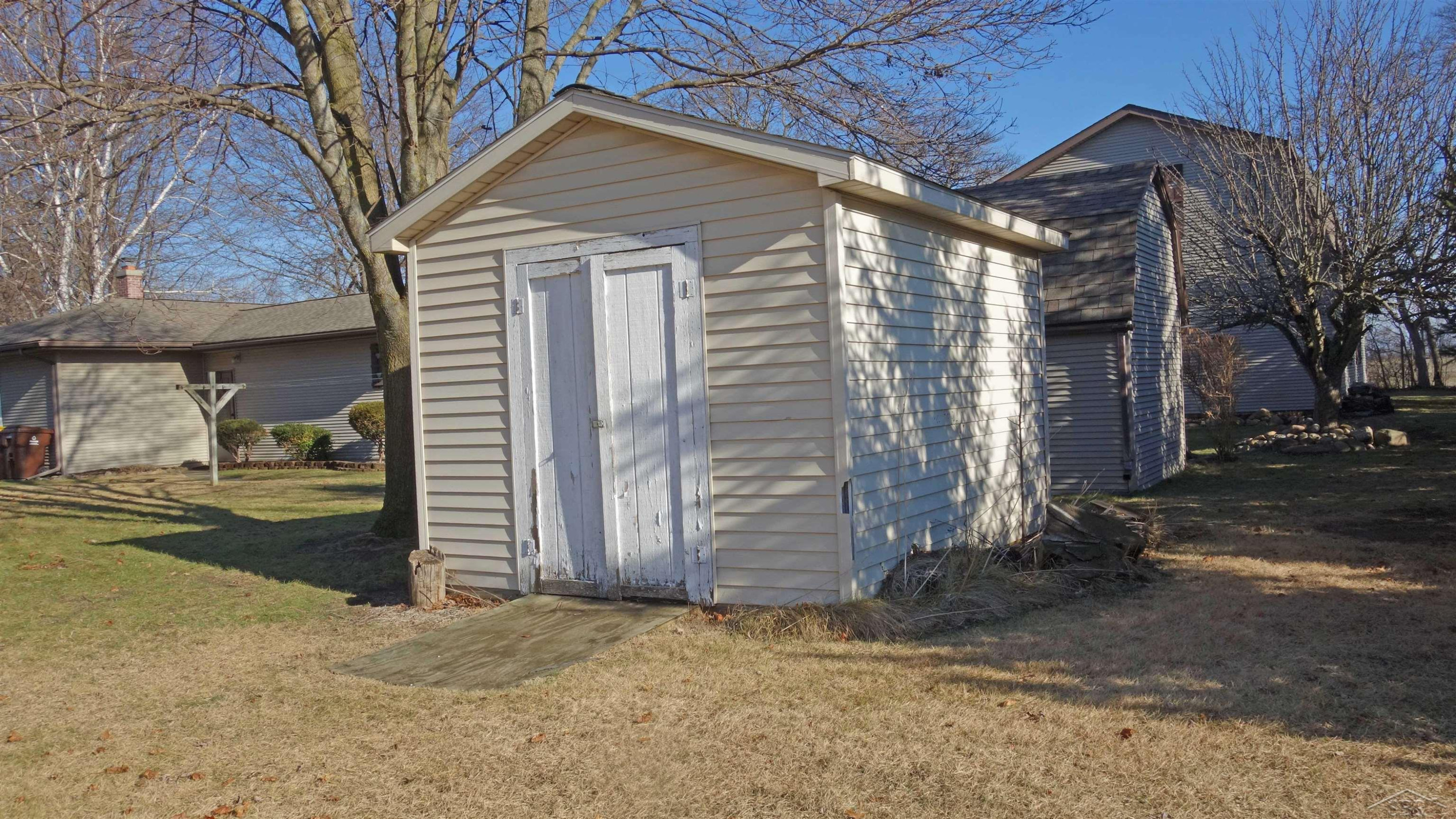 810 Sunflower Drive, Chesaning, MI 48616 — Photo 43