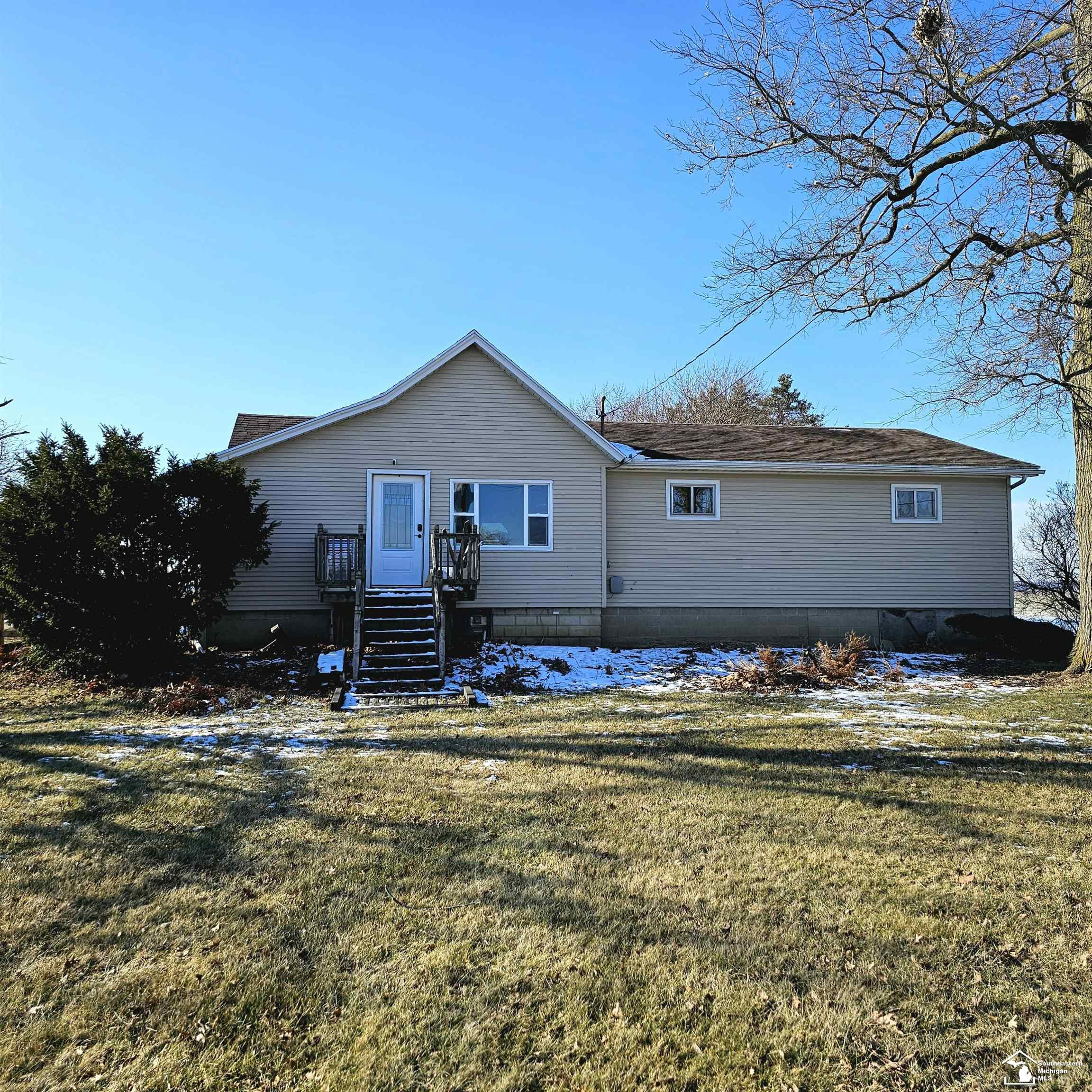 5948 Lipp, Blissfield, MI 49228 — front exterior
