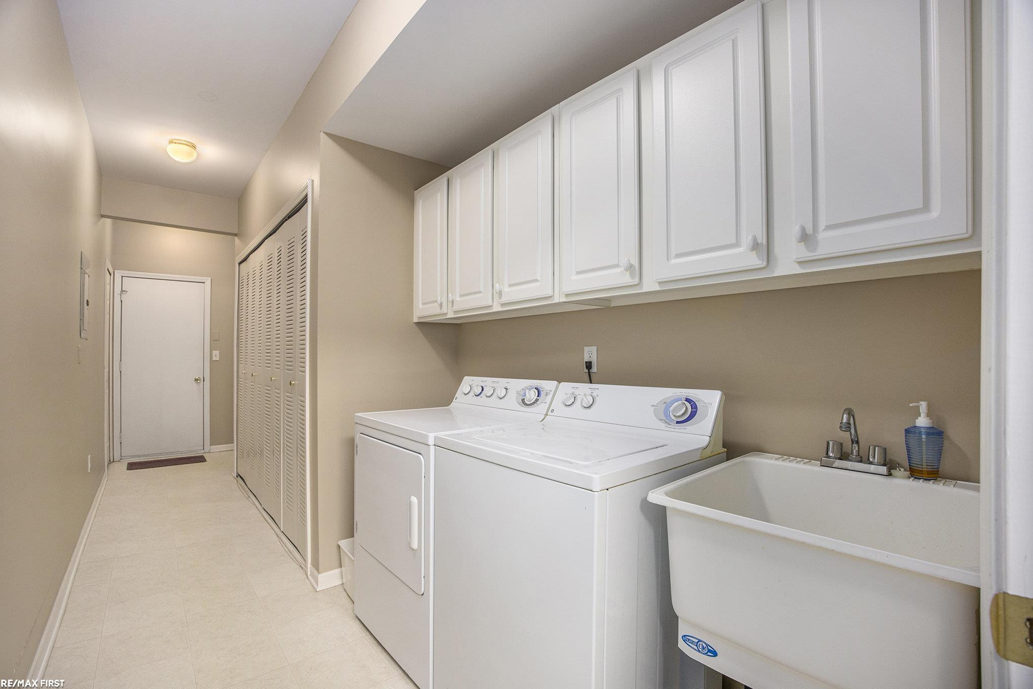 45622 Warwick Drive, Macomb, MI 48044 — Photo 14