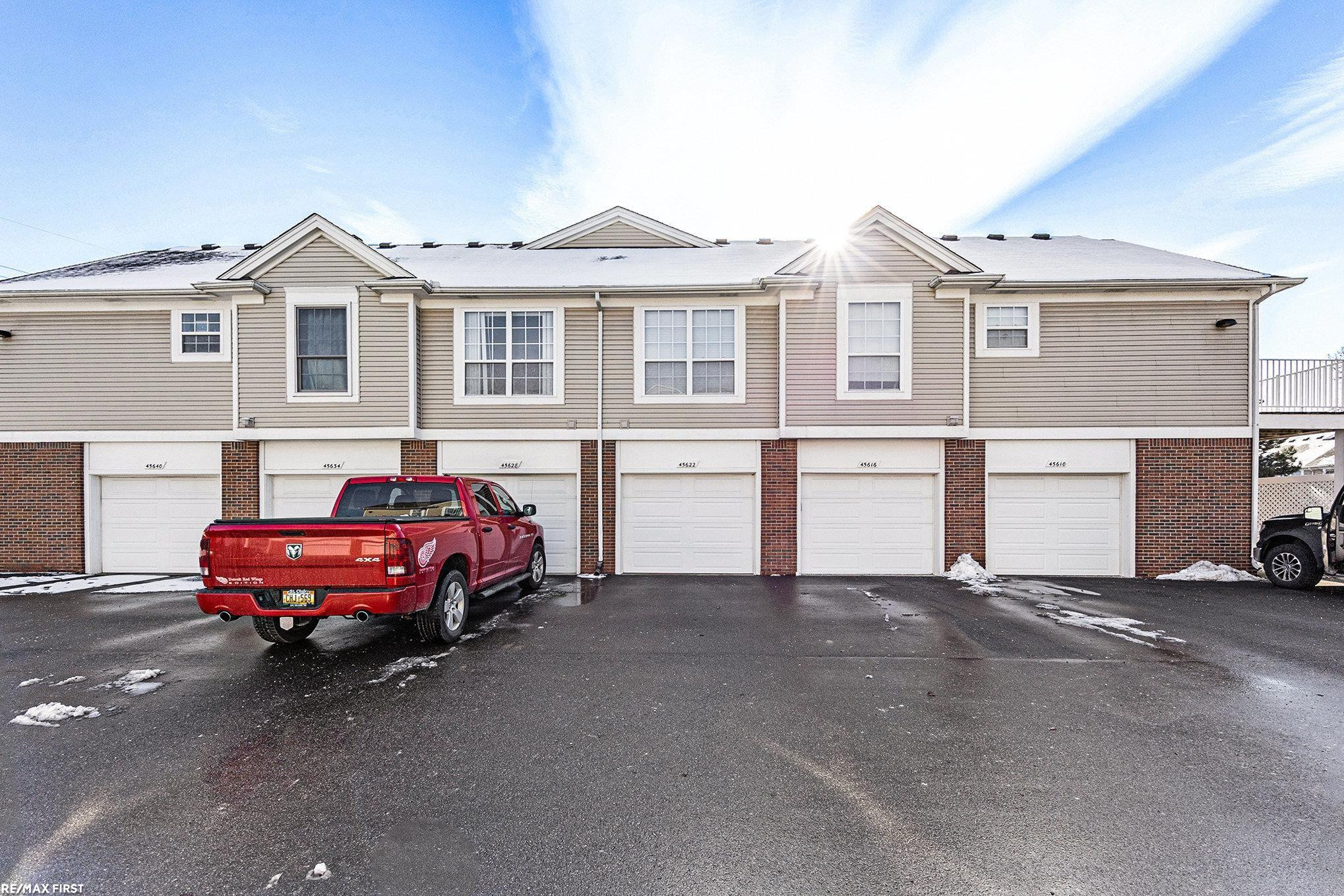 45622 Warwick Drive, Macomb, MI 48044 — Photo 16