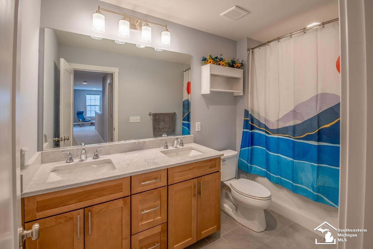 6382 S Trailwoods Drive, Ann Arbor, MI 48103 — Photo 34