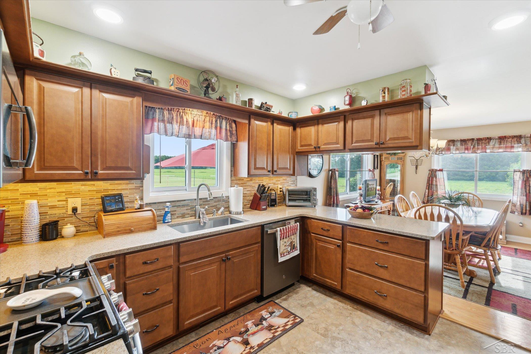 9300 Gary Road, Chesaning, MI 48616 — Photo 27