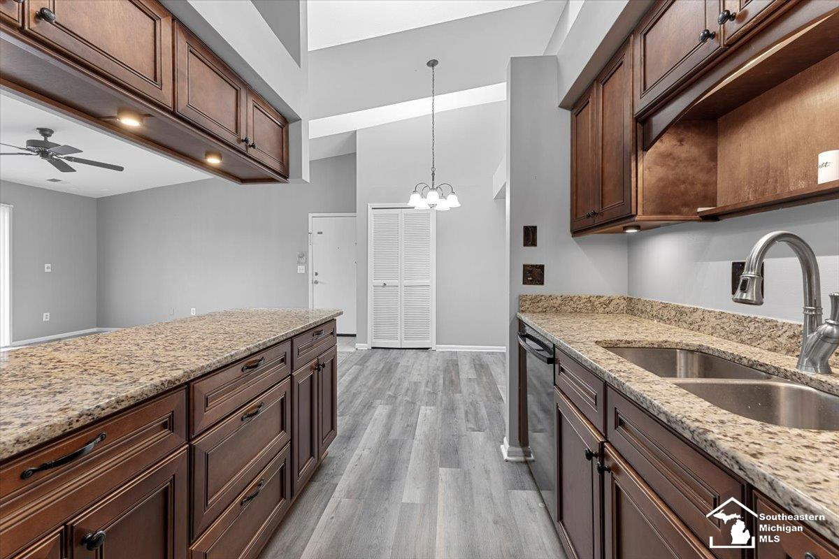 1505 Harbour Court, #61, Trenton, MI 48183 — Photo 7