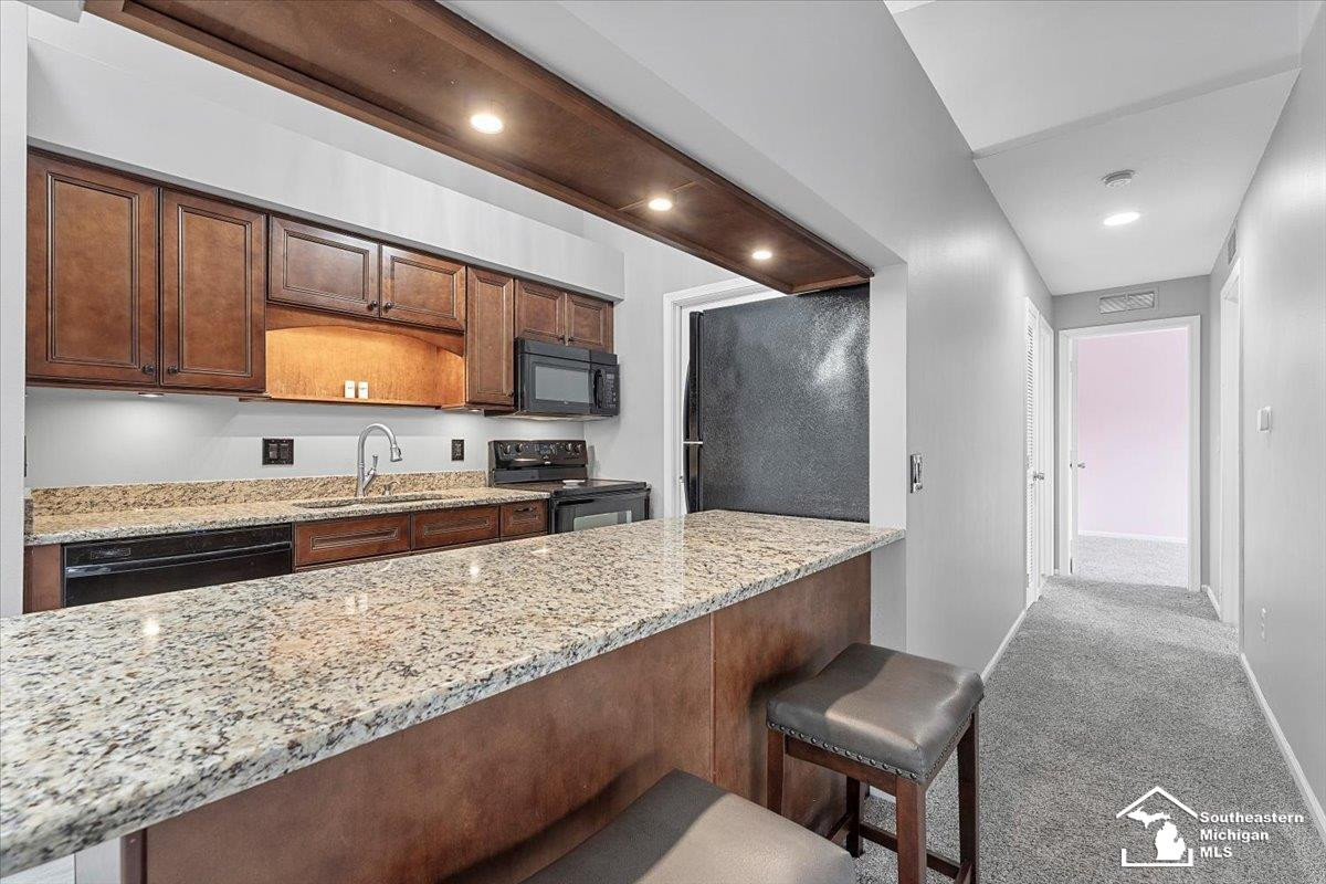 1505 Harbour Court, #61, Trenton, MI 48183 — Photo 12