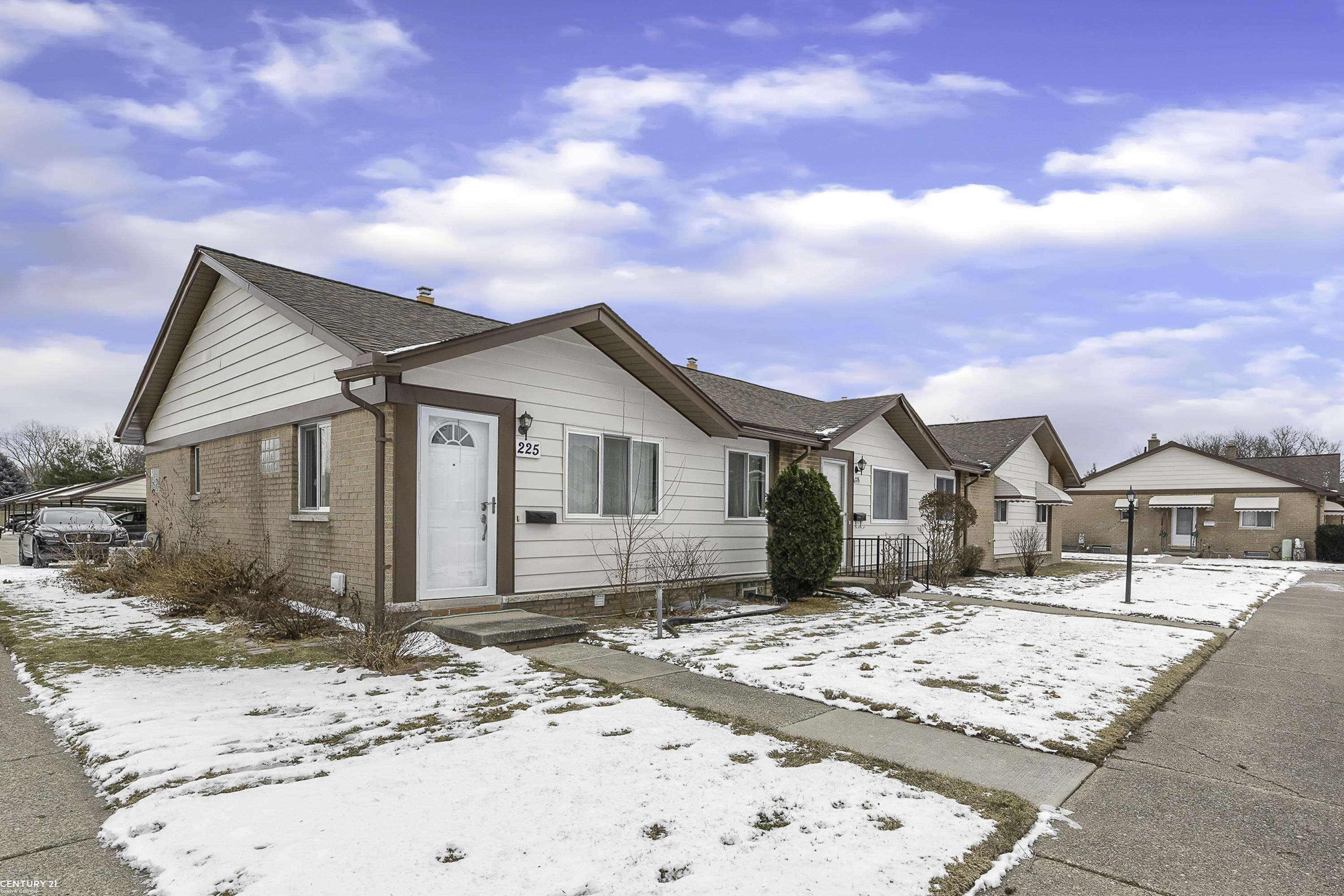 8401 18 Mile Road, 225, Sterling Heights, MI 48313 — front exterior