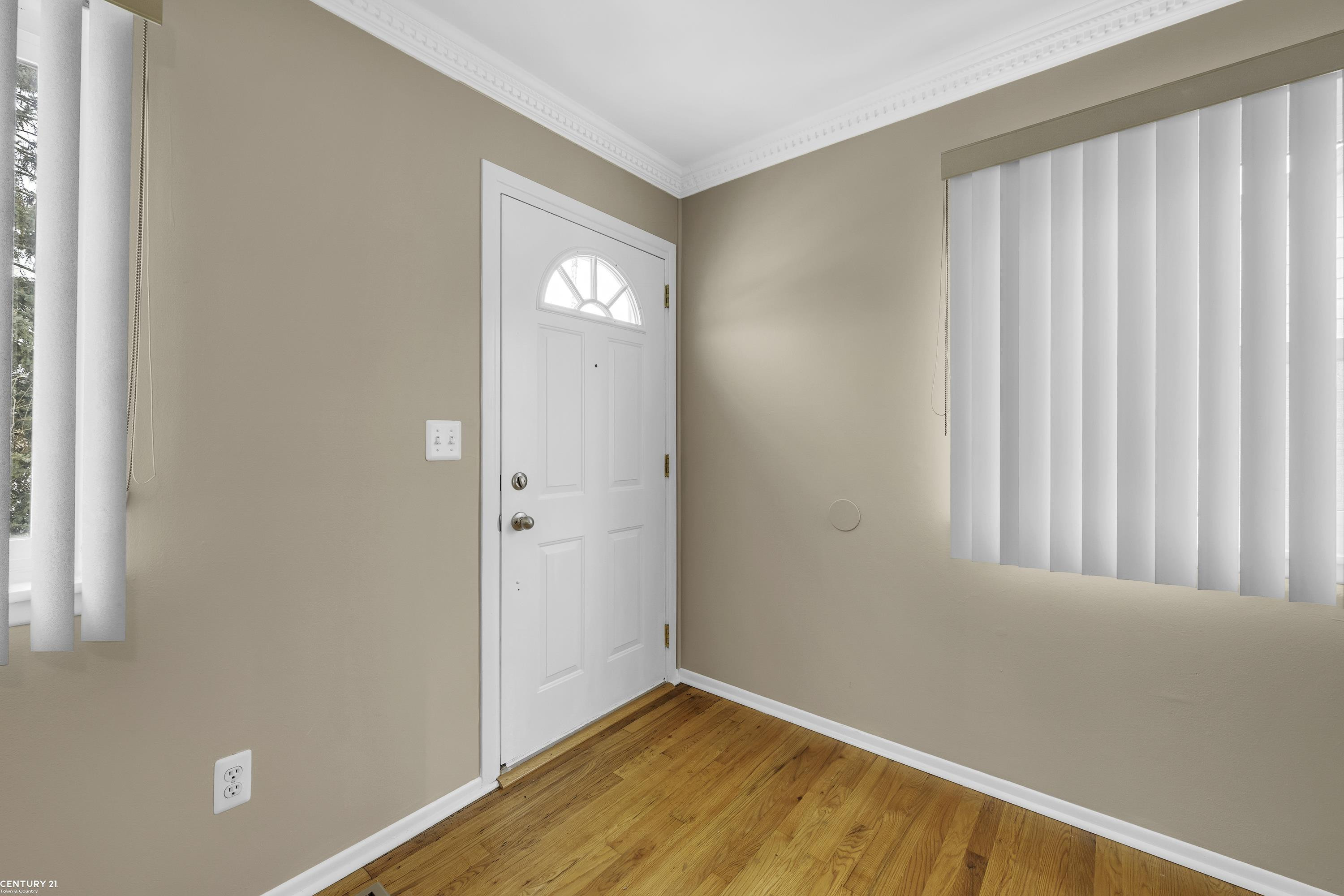 8401 18 Mile Road, 225, Sterling Heights, MI 48313 — Photo 9