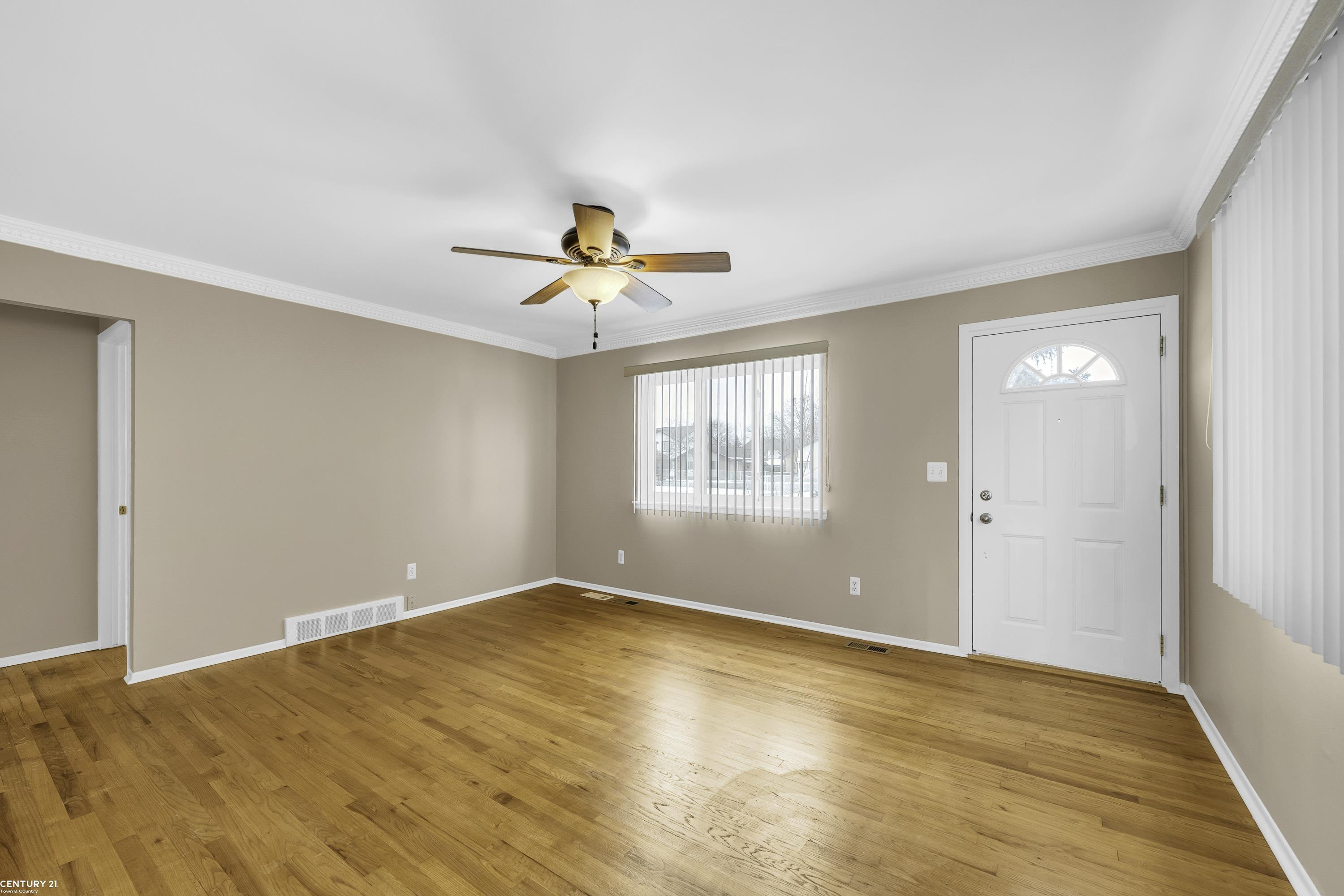 8401 18 Mile Road, 225, Sterling Heights, MI 48313 — Photo 10