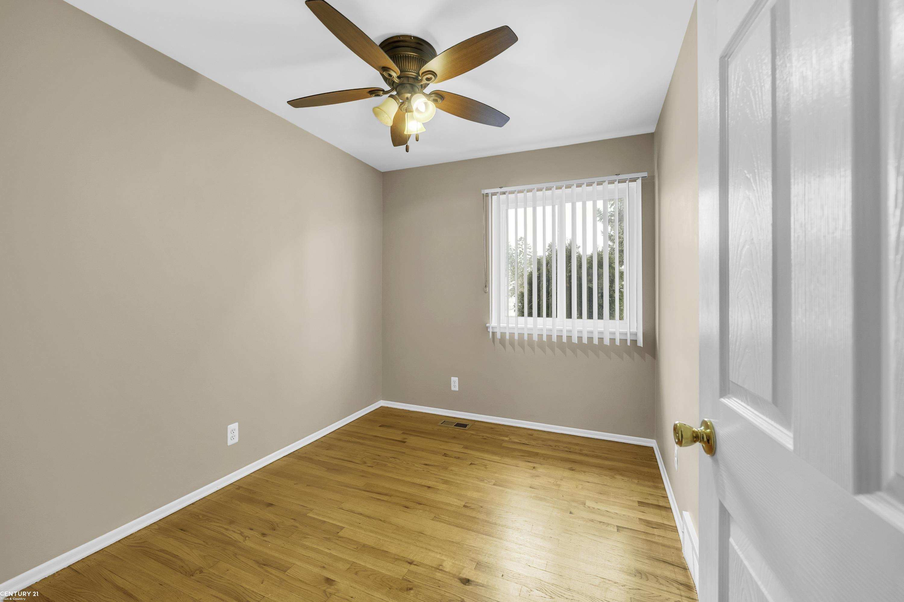8401 18 Mile Road, 225, Sterling Heights, MI 48313 — Photo 13