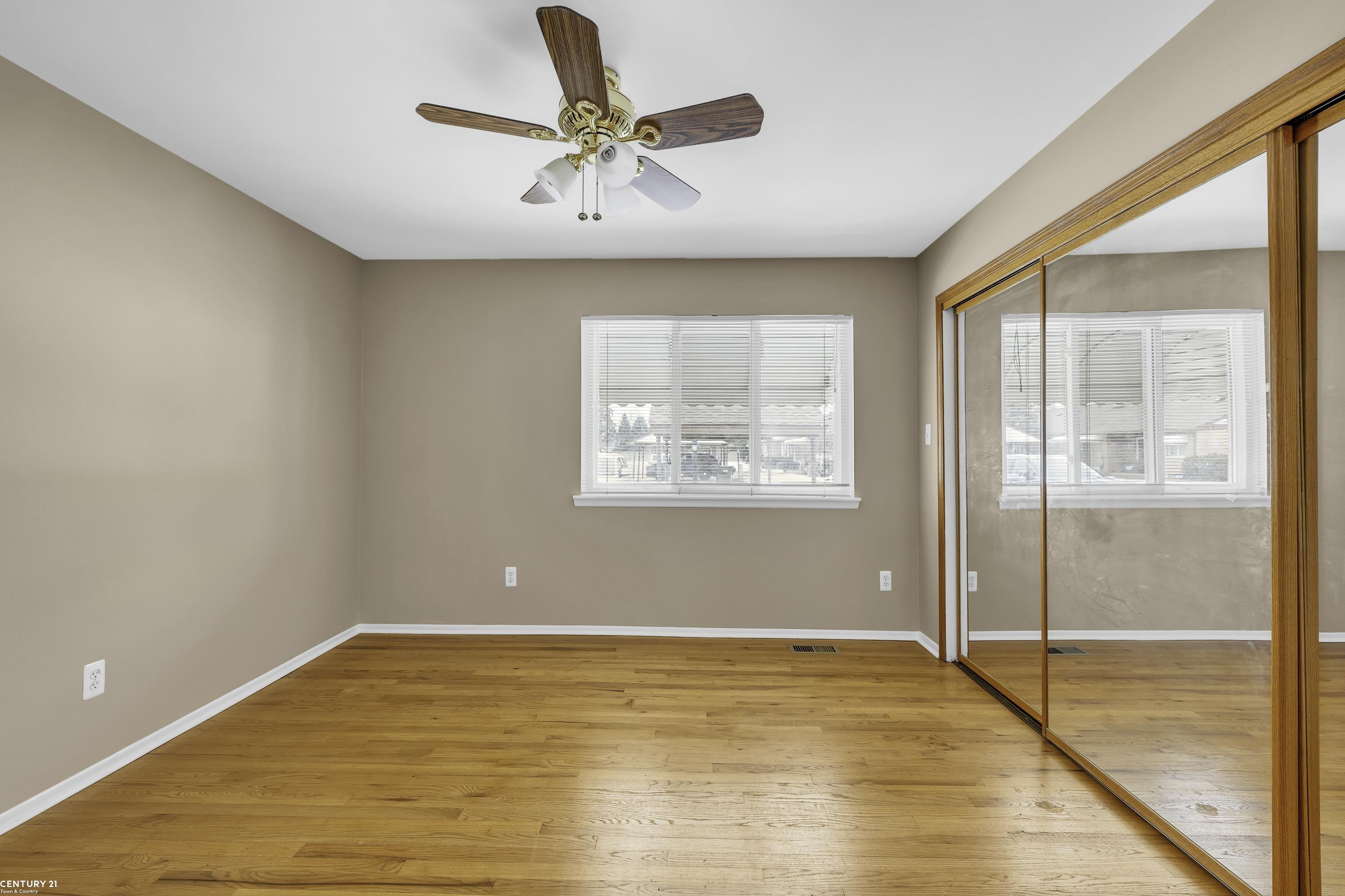 8401 18 Mile Road, 225, Sterling Heights, MI 48313 — Photo 15