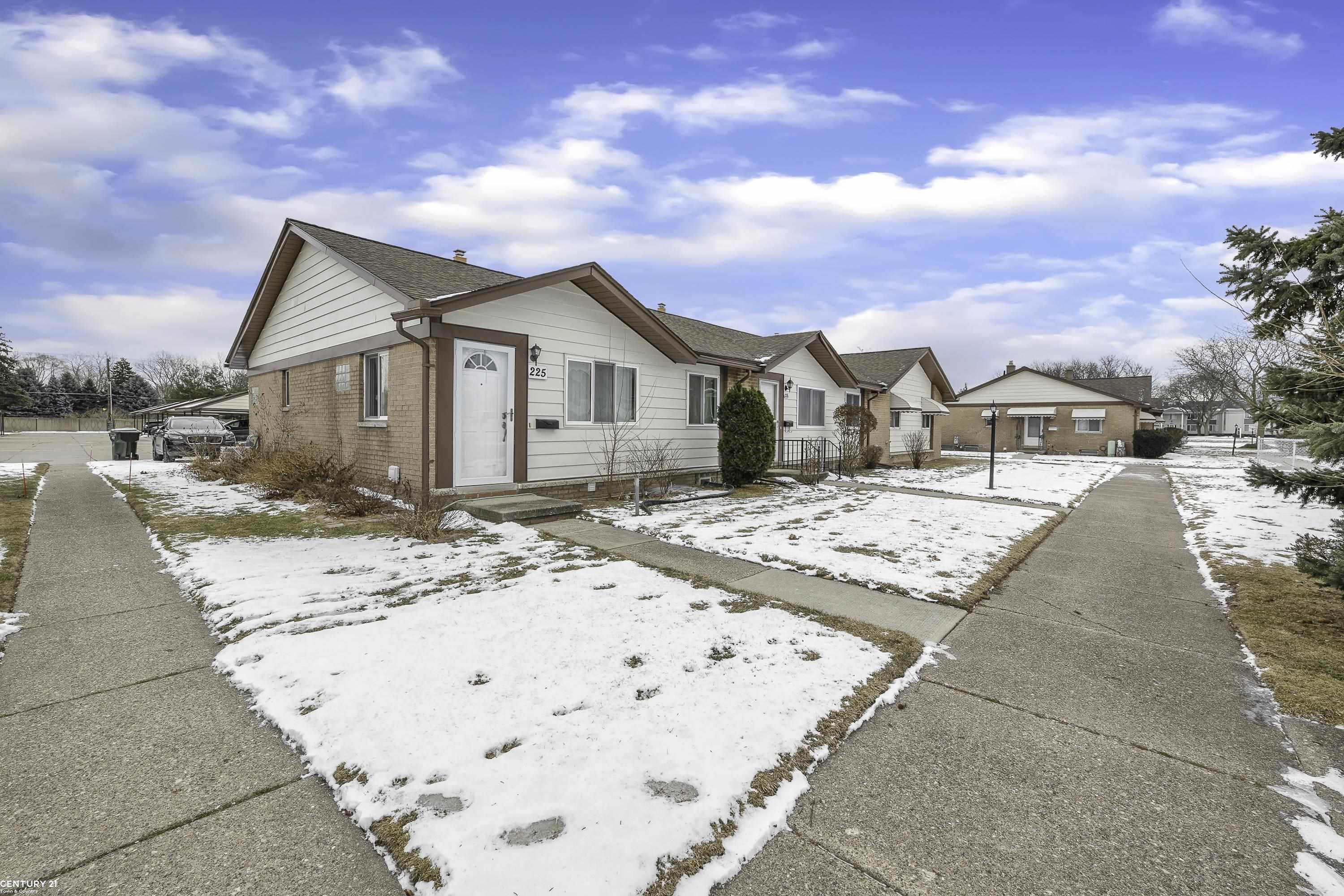 8401 18 Mile Road, 225, Sterling Heights, MI 48313 — Photo 29