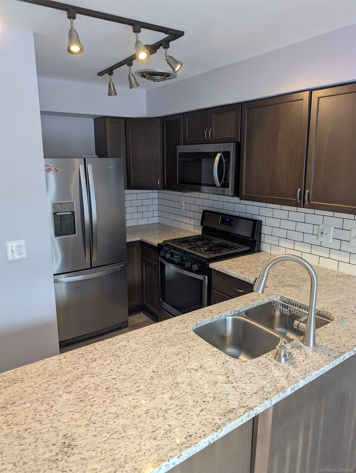 1955 Ridge Court, Royal Oak, MI 48073 — Photo 9