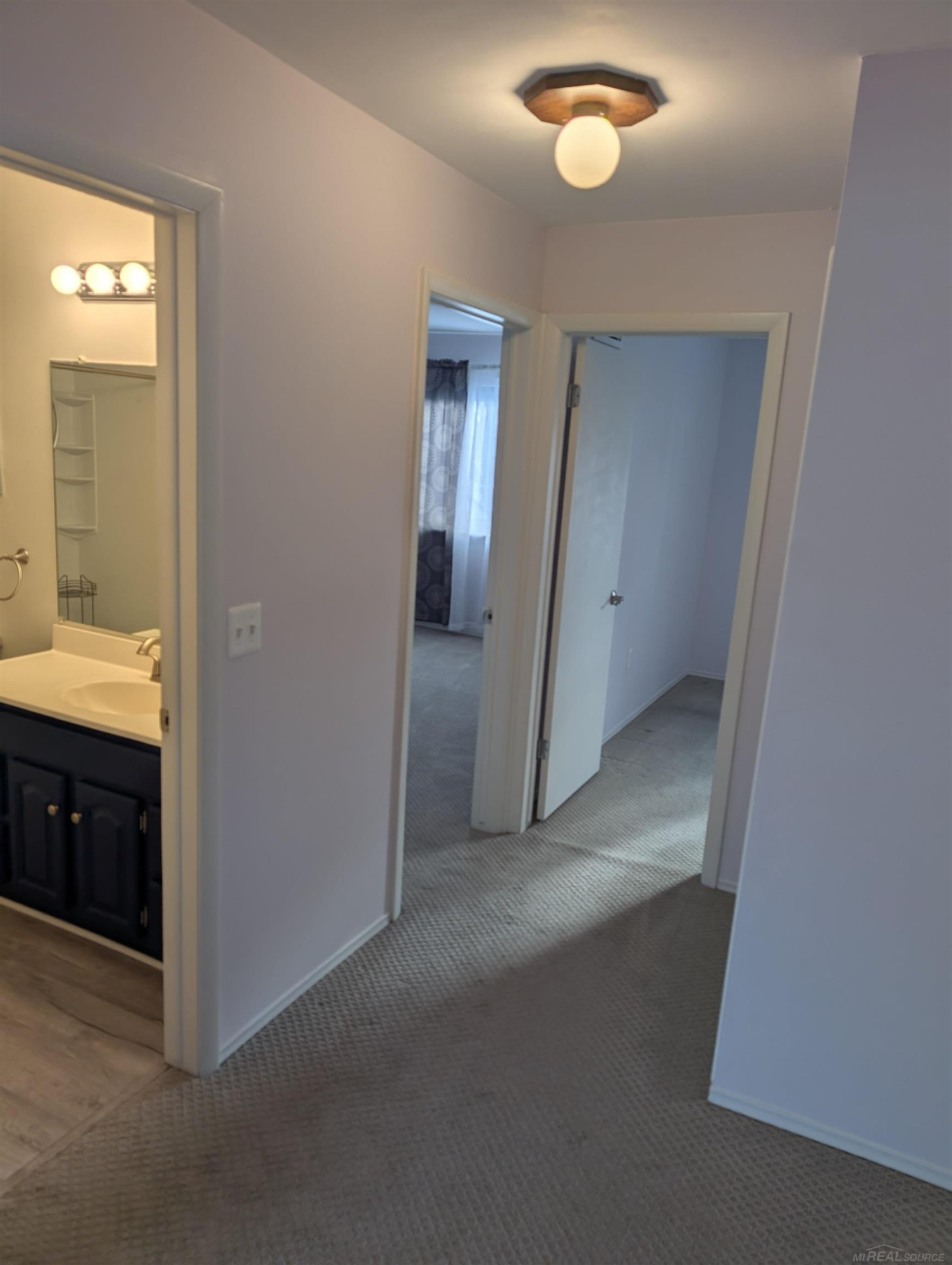 1955 Ridge Court, Royal Oak, MI 48073 — Photo 11